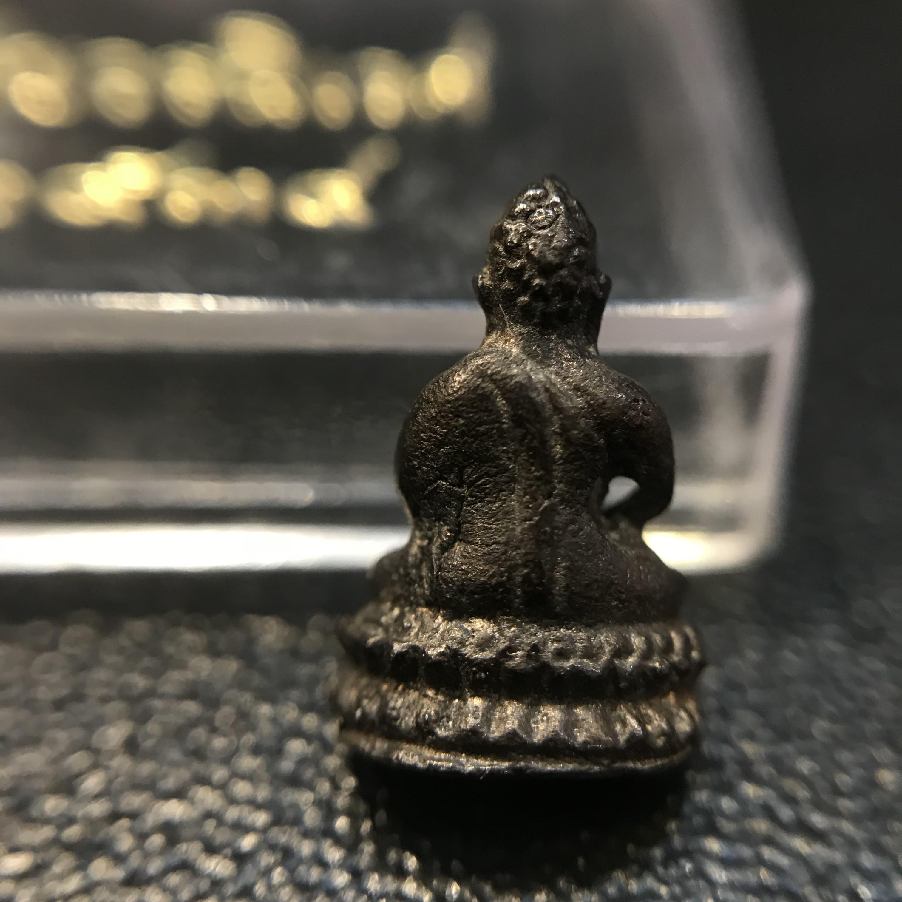 พระชัยวัฒน์อมรโมลี สมเด็จพระวันรัต (จุนท์ พรหมคตโต) วัดบวรนิเวศฯ เนื้อนวโลหะ ปี๒๕๓๔ สภาพสวยหายาก!!!(ตอกโค๊ด)