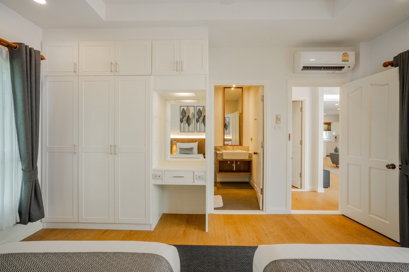 For Rent : Rawai, Pool Villa with Jacuzzi, 3 bedrooms 3 Bathrooms, Pool view.