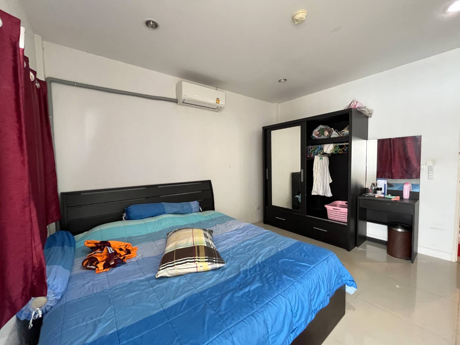 For Sales : Phuket Town, 3-story commercial building, 4 Bedrooms 4 Bathrooms