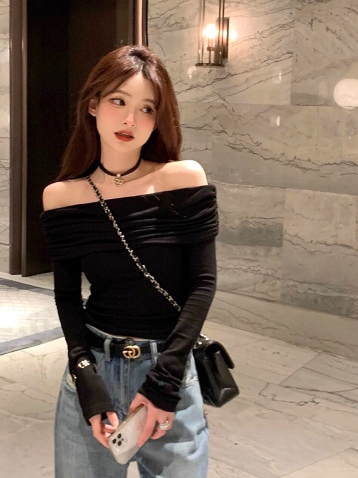 เปิดไหล่แขนยาว