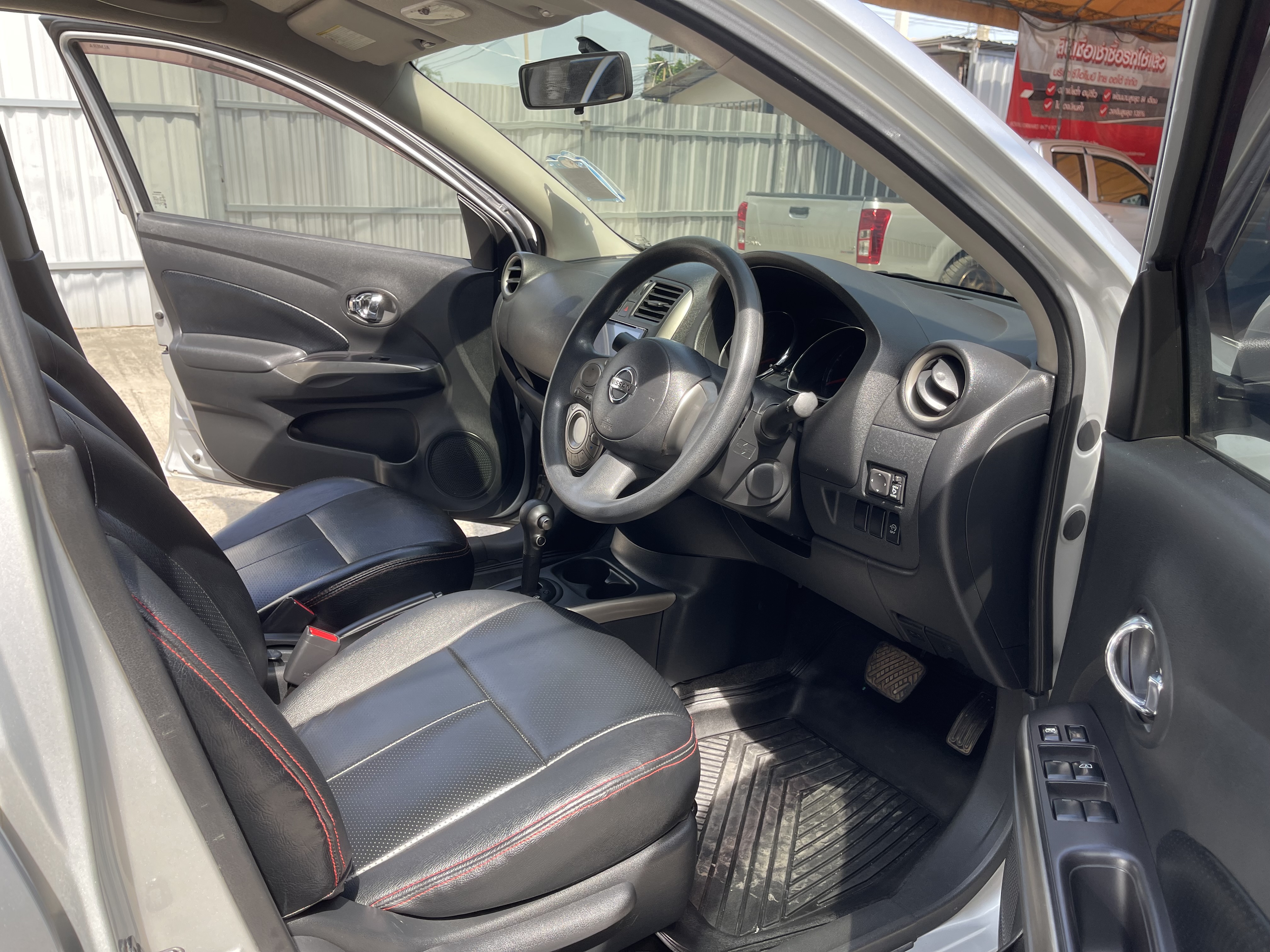 Nissan Almera 1.2 VL At 2012 เงิน