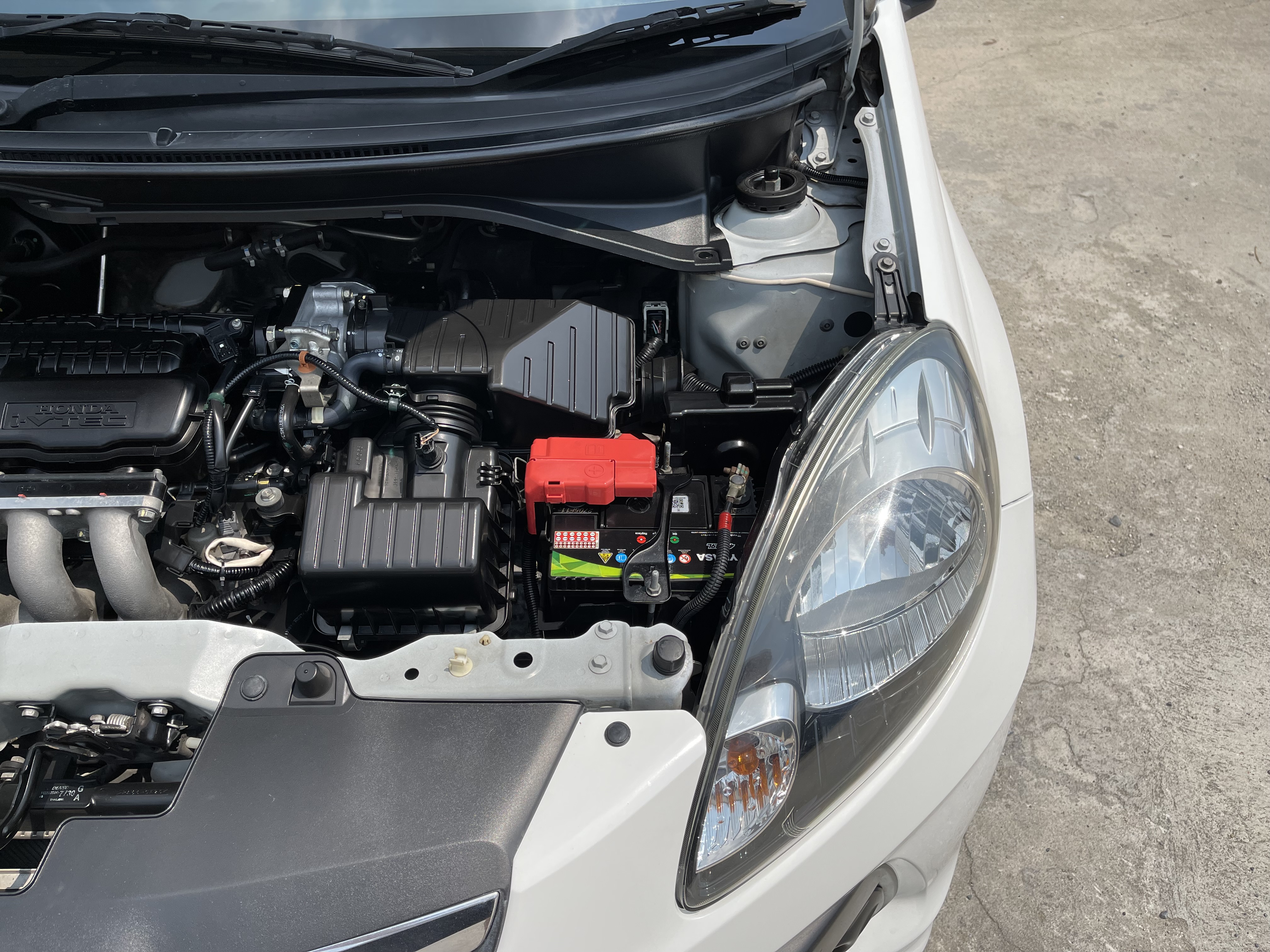 Honda Brio 1.2 V At 2015 ขาว