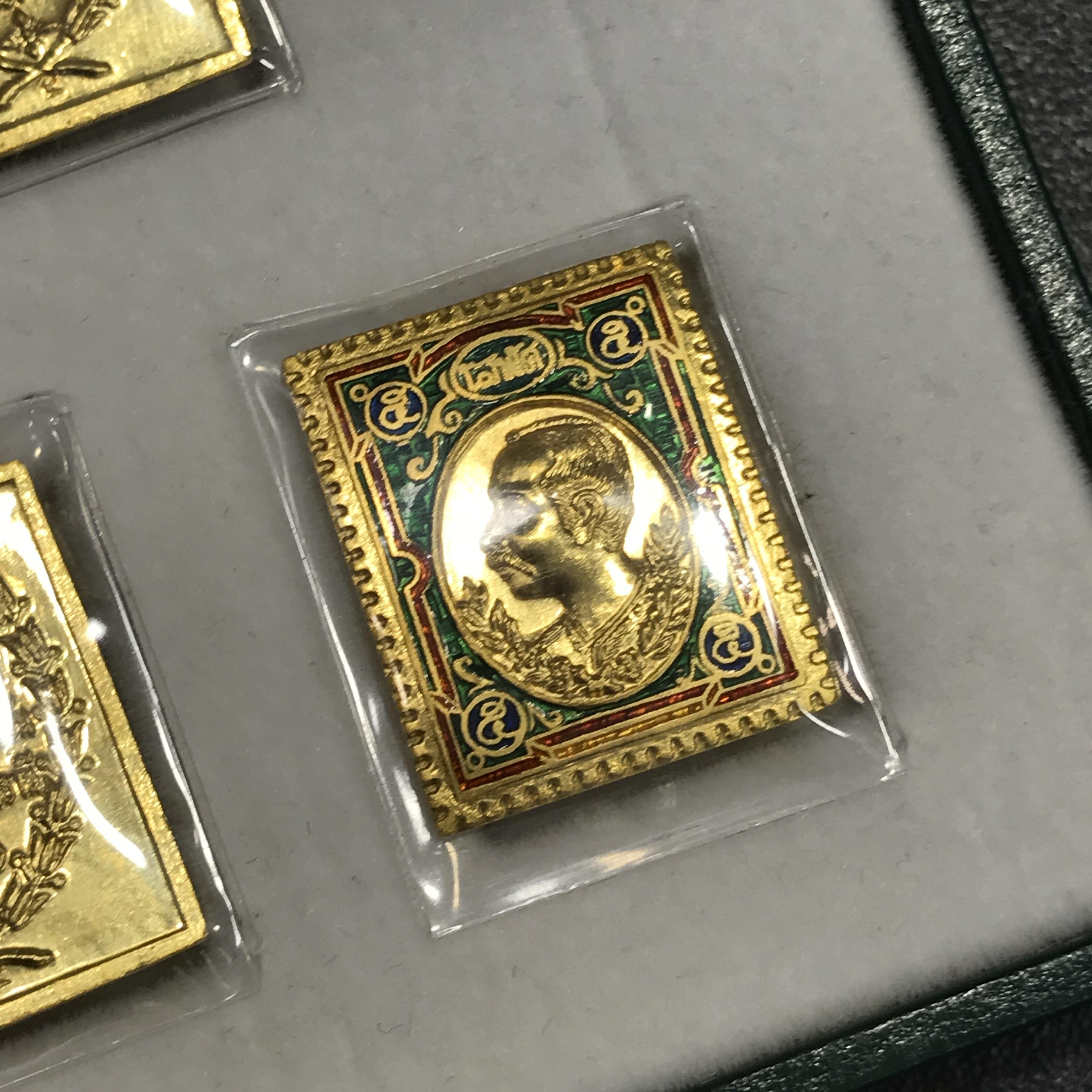 ชุดเหรียญแสตมป์ โสฬส รัชกาลที่ 5 เนื้อทองคำลงยา(พิมพ์เล็ก) วัดพัฒนาราม จ.อุดรธานี ปี2536