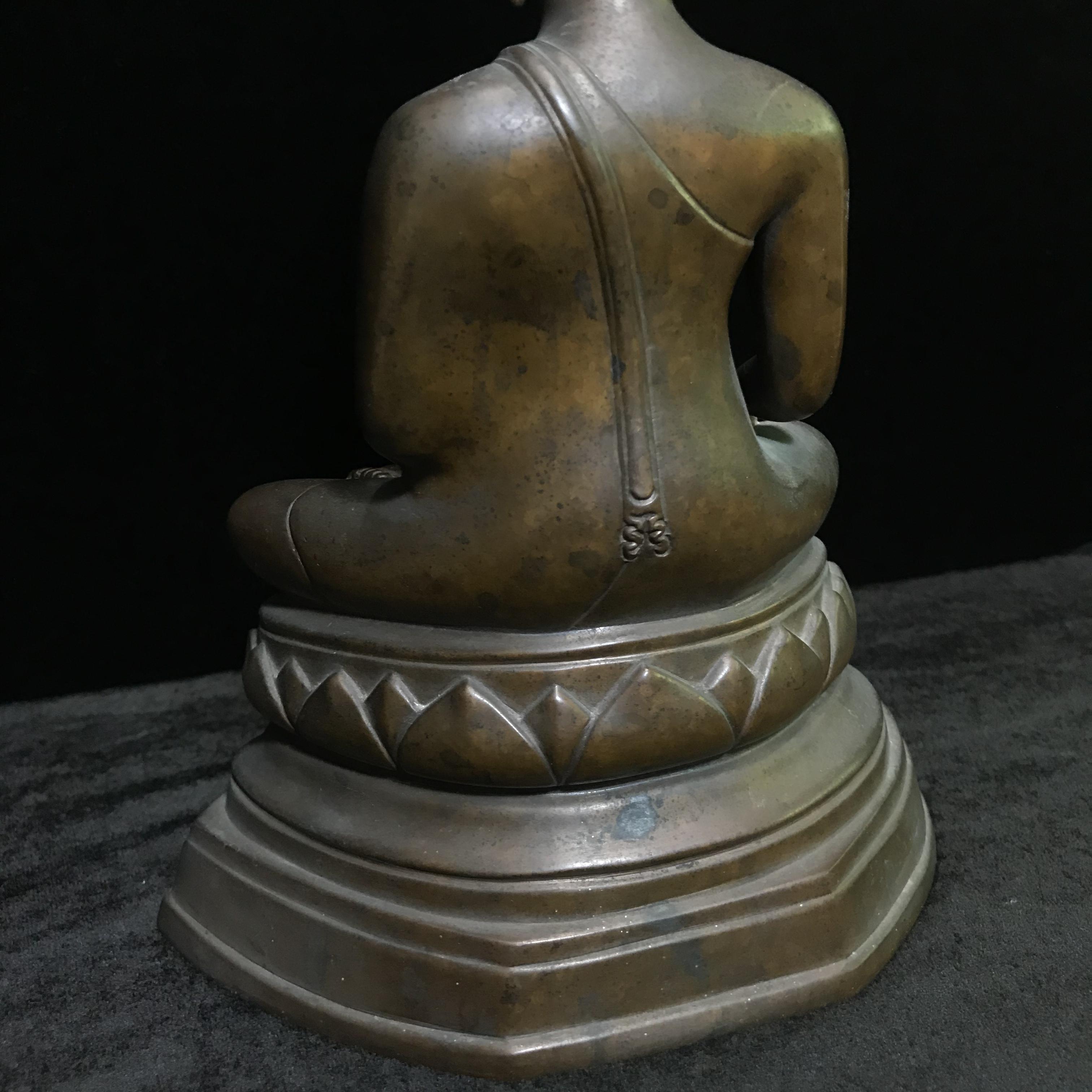 พระพุทธรูปบูชาวชิรมงกุฏ(อักษรย่อ จอุ)วัดมกุฏกษัตริยาราม ปี2511 หน้าตัก 5นิ้ว