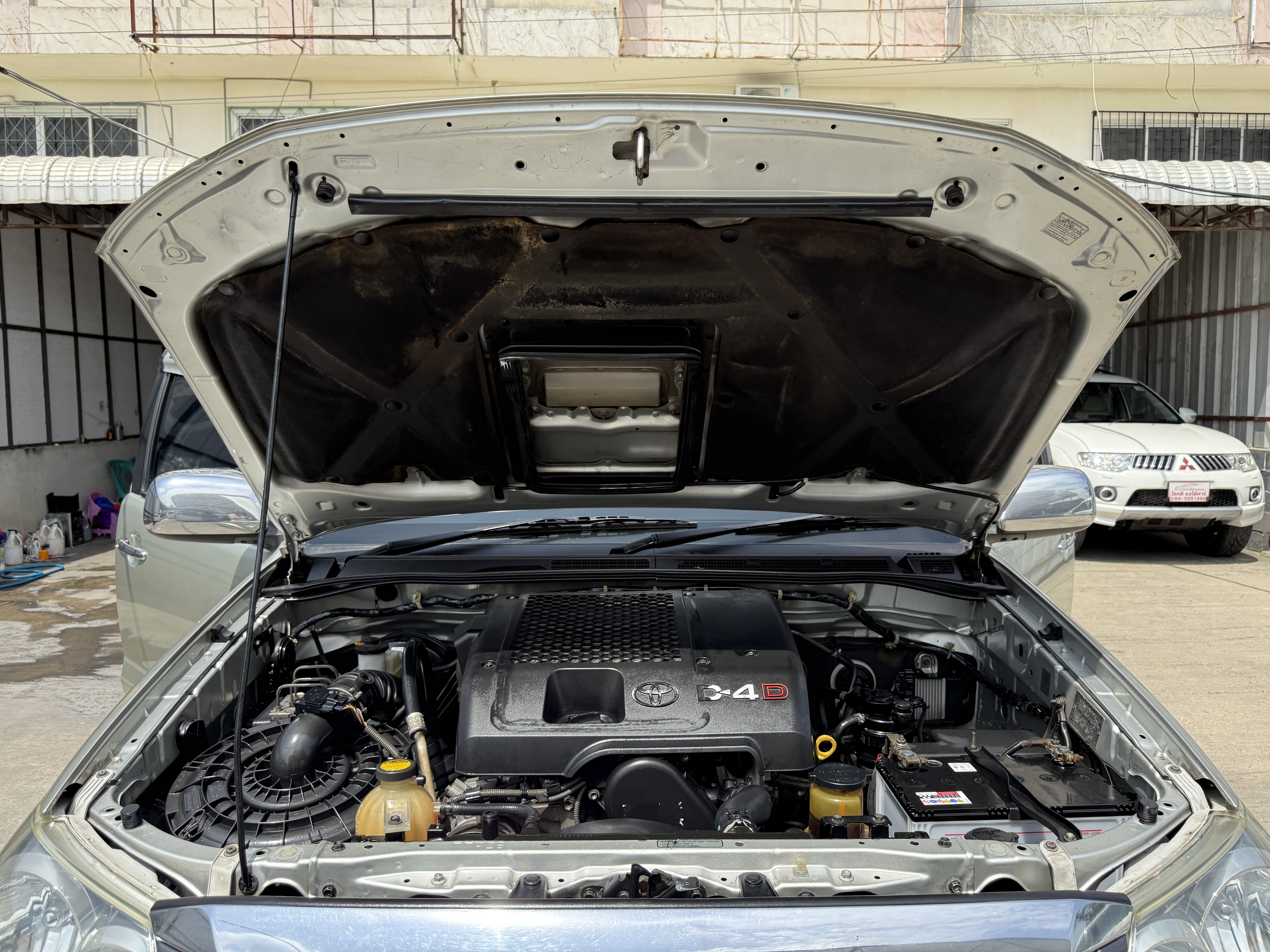 Toyota Fortuner 3.0 V 4WD At 2007 เงิน