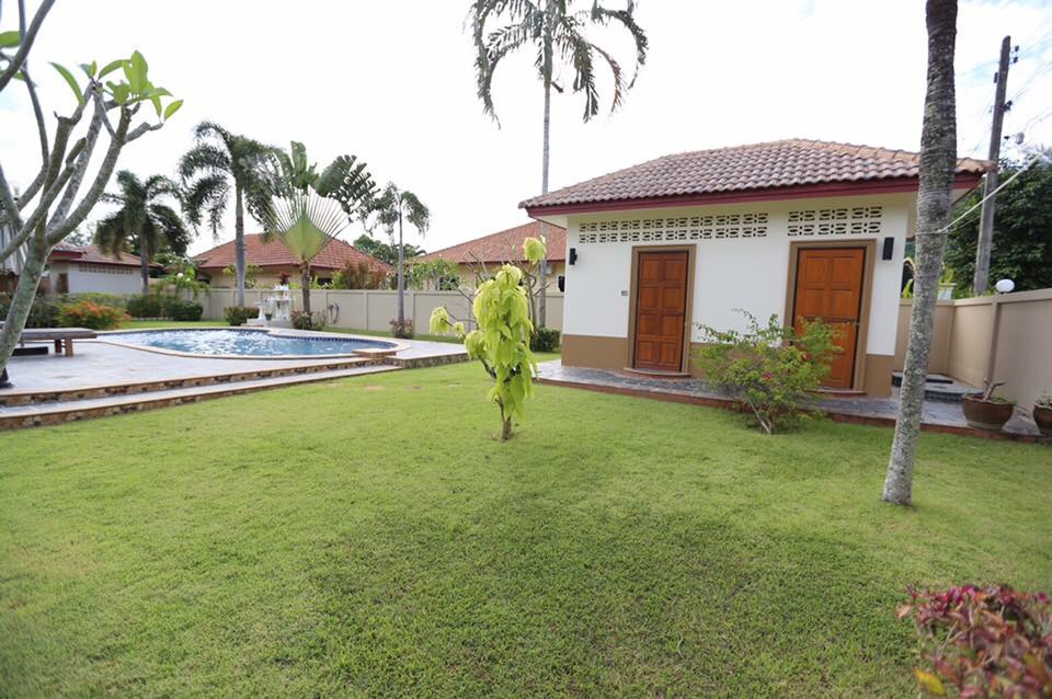 For Rent : Rawai, Private Pool Villa 4 bedrooms Garden view