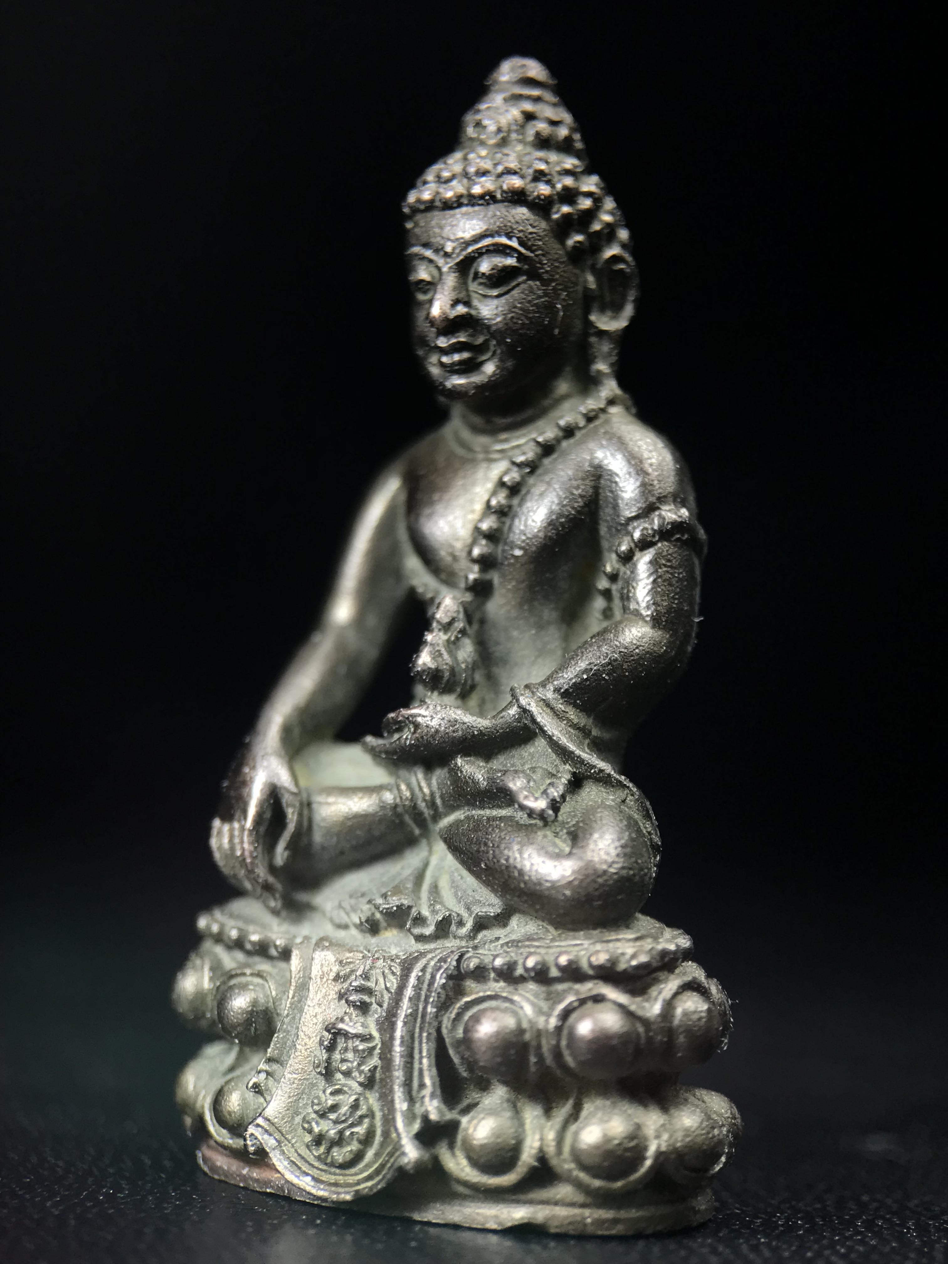 พระกริ่งศิรากาศ ภปร.(พระกริ่งคุ้มเกล้า)วัตถุมงคล"คุ้มเกล้าฯ" มูลนิธิ “คุ้มเกล้า” ในพระบรมราชูปถัมภ์ จัดสร้าง โรงพยาบาลภูมิพล เนื้อนวโลหะ(พิมพ์หน้าไทย)(ในหลวงรัชกาลที่9เสด็จเททอง)(พิธีใหญ่)(นิยม)