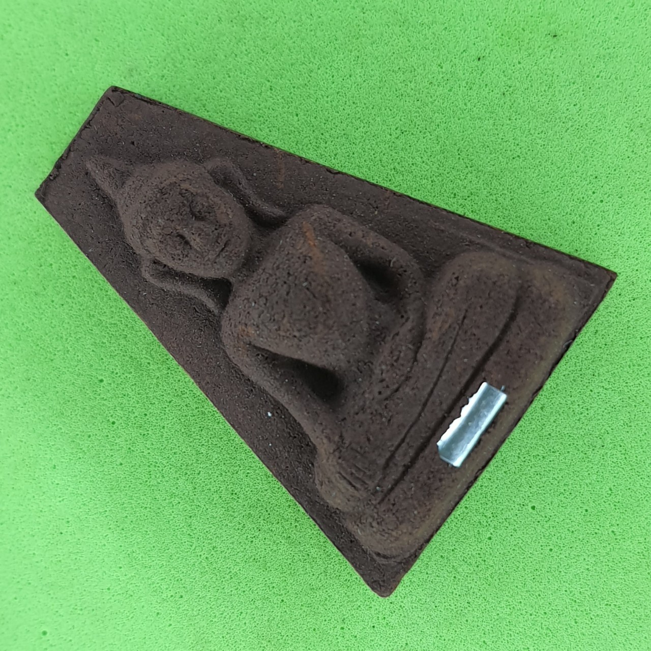 พระเครื่อง พระผงสุพรรณ เข่าโค้ง ฝังตะกรุด 100องค์ เนื้อแร่เหล็กน้ำพี้ พระผงสุพรรณจี้ พระผงสุพรรณแท้ จี้พระผงสุพรรณ พระเครื่อง พระแท้ พระเครื่องพระผงสุพรรณ