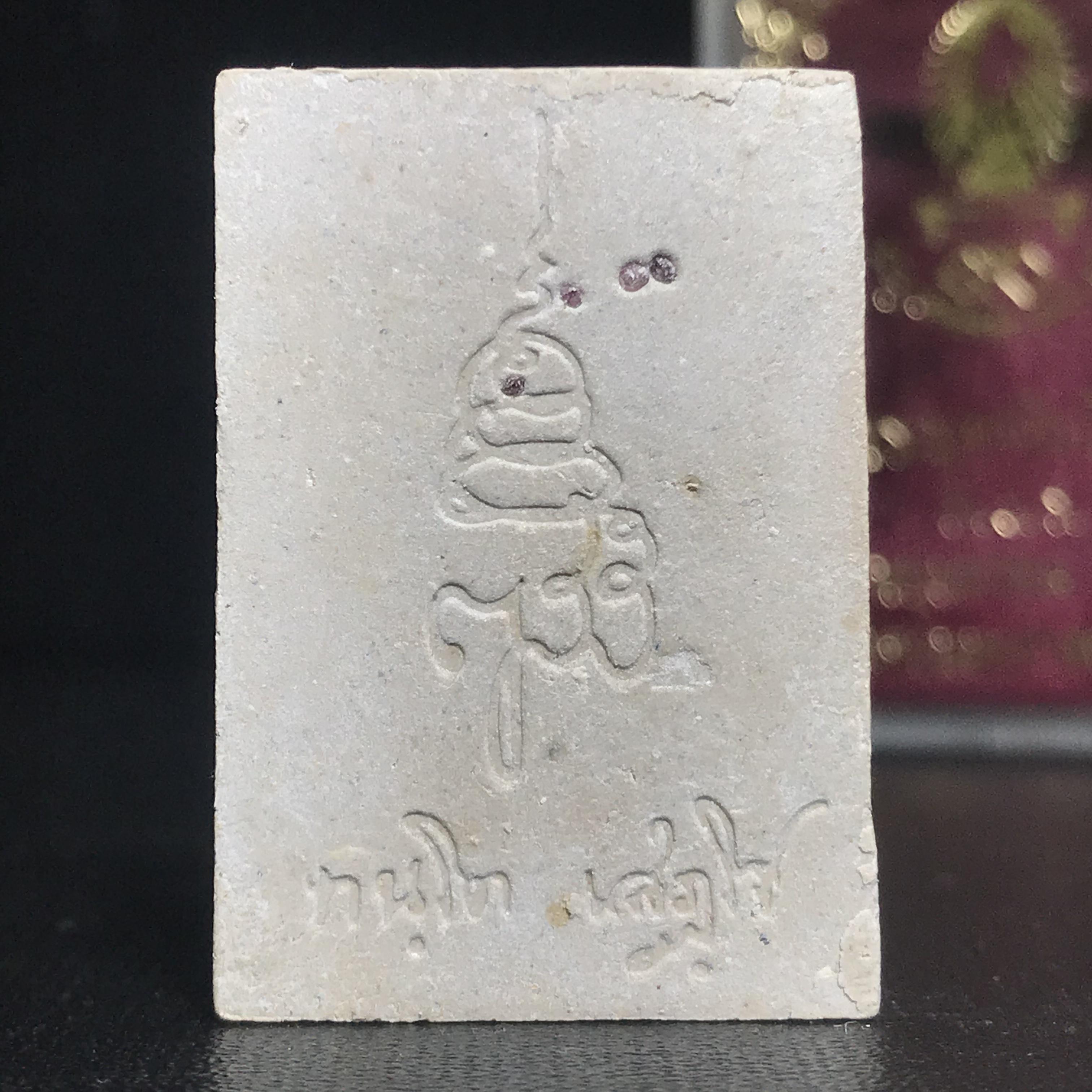 พระพุทธชินสีห์ ภปร. ทันโต เสฏโฐ ปี2533 พิมพ์ใหญ่ พร้อมใบรับรองบรรจุพระทนต์ในหลวง รุ่นเดียวในประวัติศาสตร์ ****รุ่นนี้ขอแนะนำ****