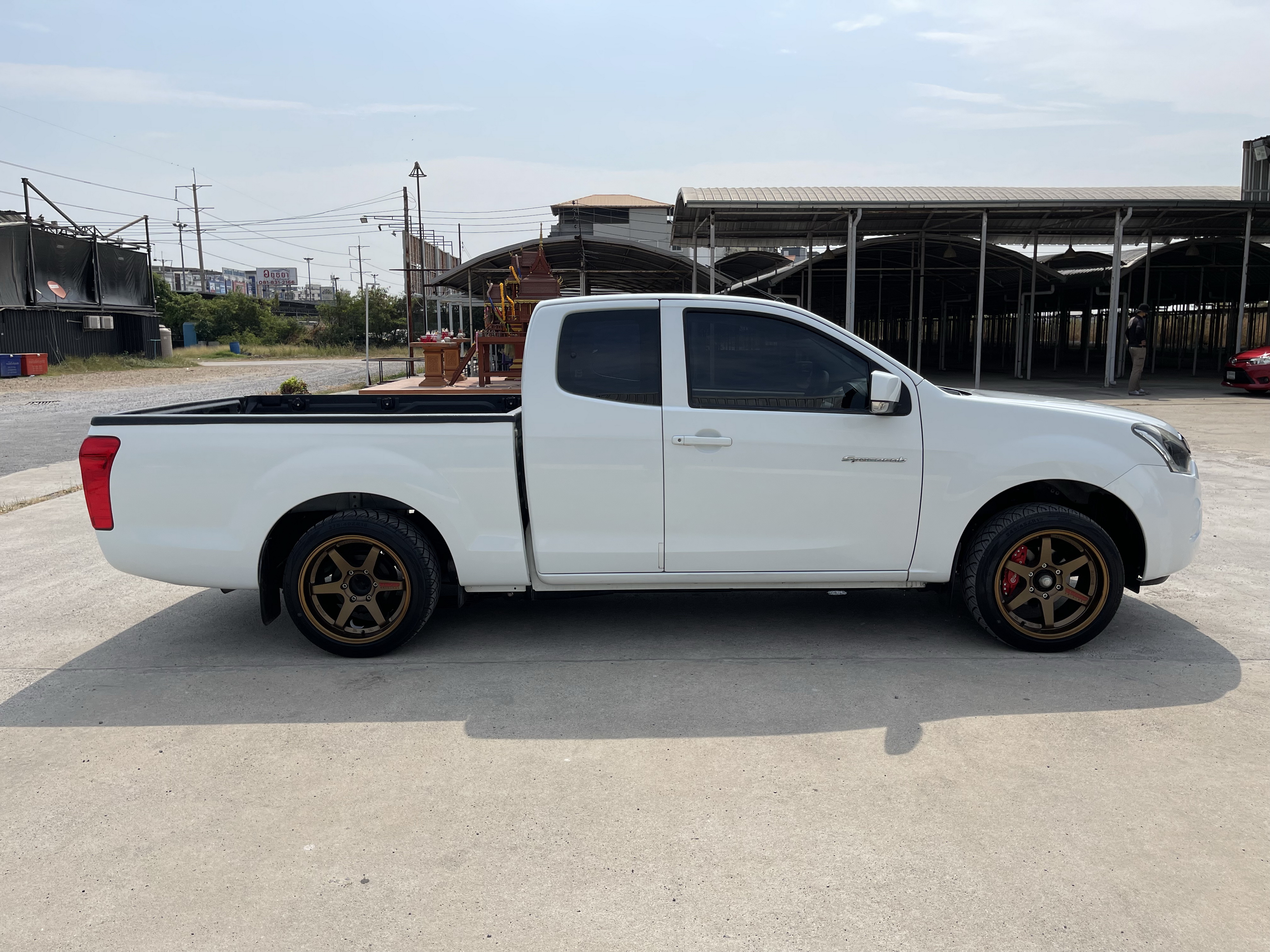 Isuzu Dmax All New Cab 1.9 L 2017 ขาว