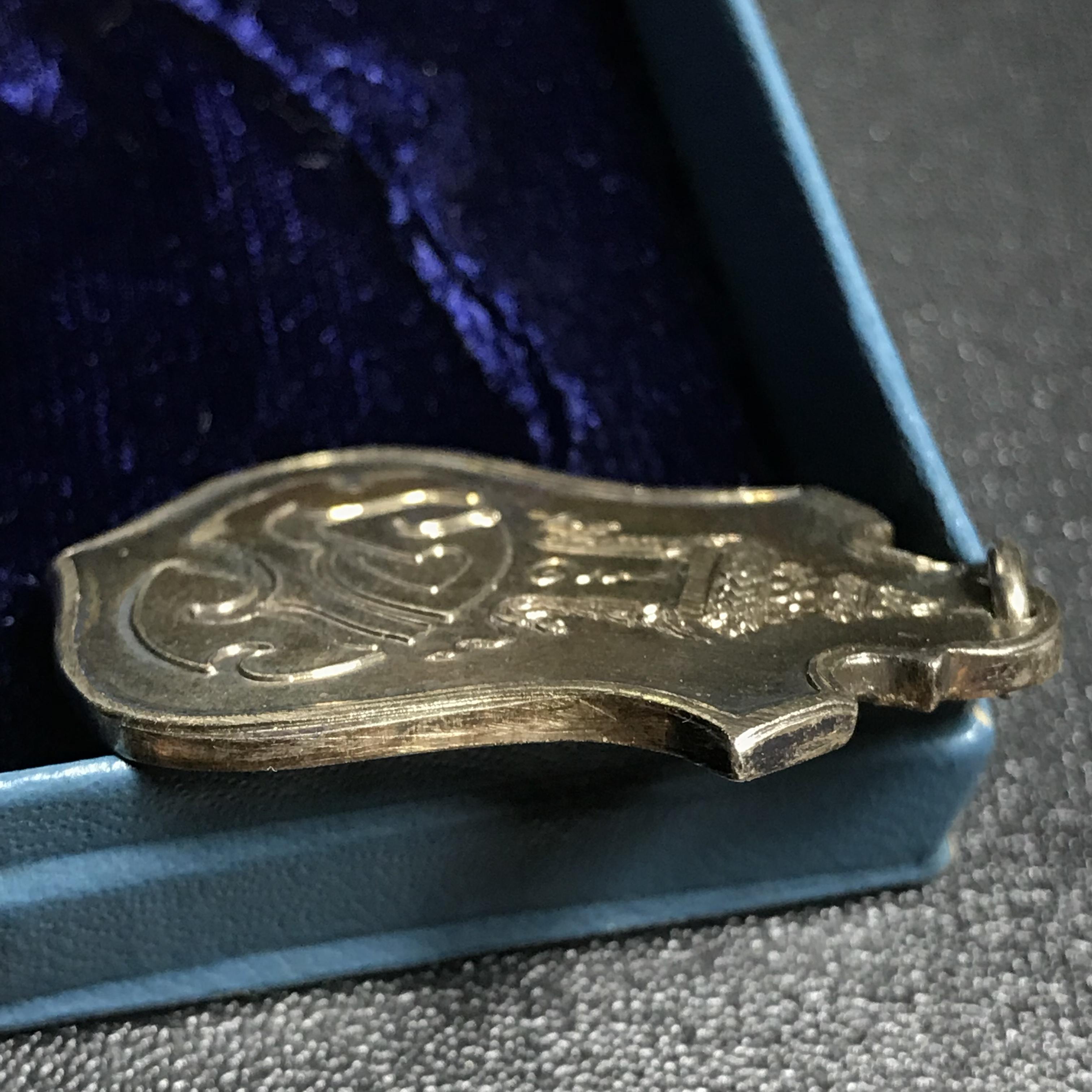 เหรียญสังคีตมงคล ภปร. ปี 2509(พระราชทาน)สุดยอดหายาก สร้างโดยพระราชทรัพย์ส่วนพระองค์ของพระบาทสมเด็จพระเจ้าอยู่หัว(1ใน300 เหรียญ)