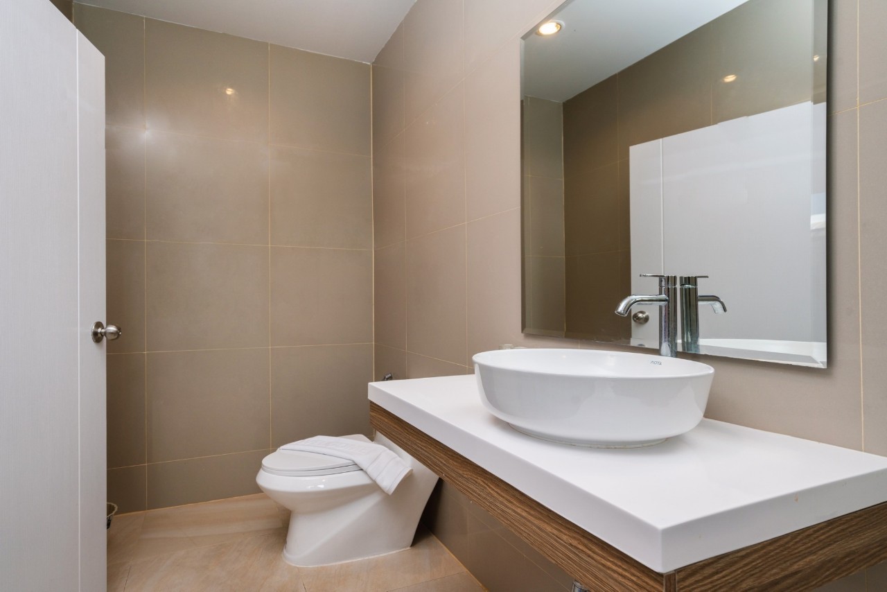 For Rent : Rawai, Luxury Private Pool Villa, 4 bedrooms 4 Bathrooms, Pool view.