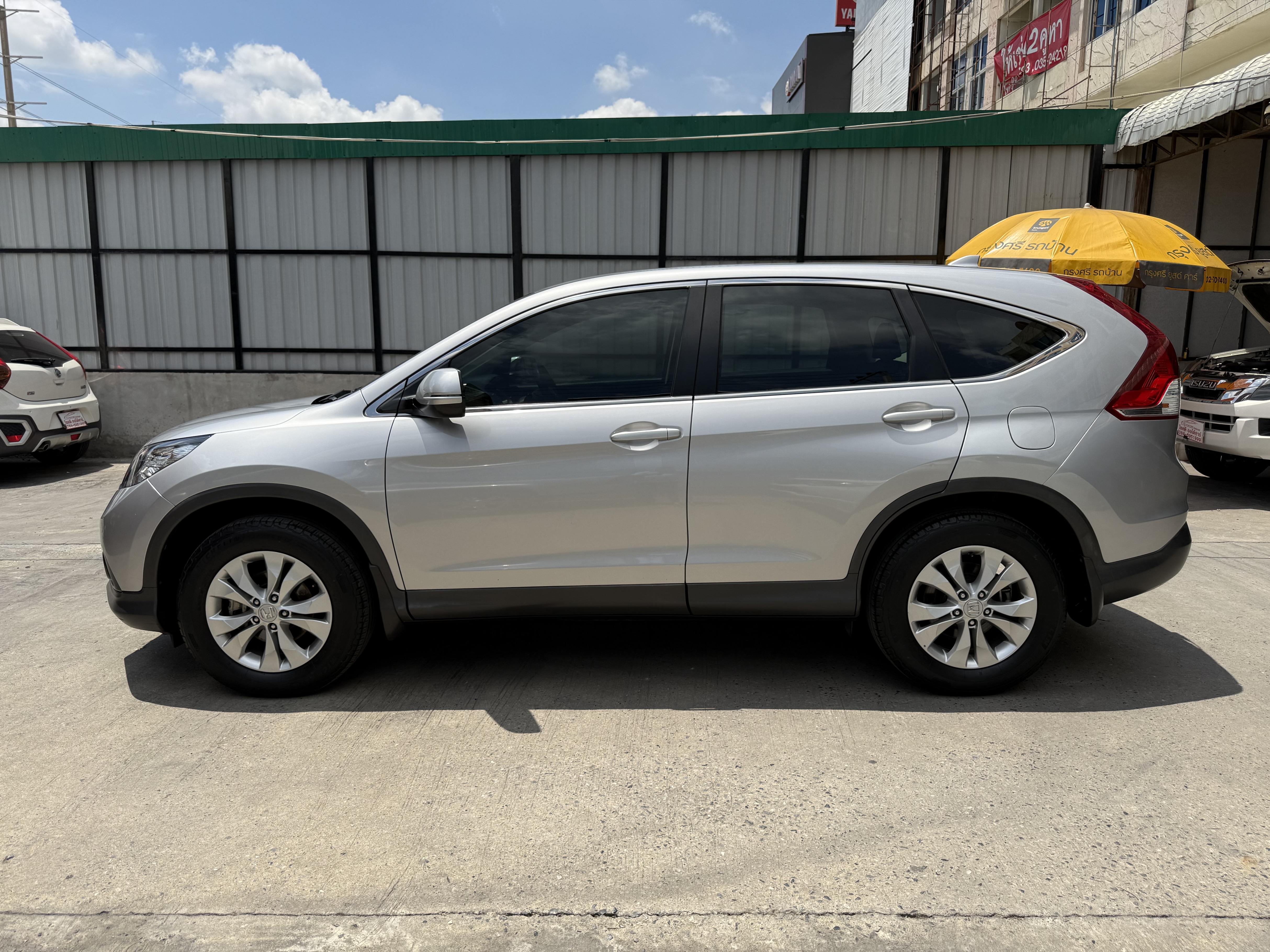 Honda CRV 2.0 E 4WD At 2013 เงิน