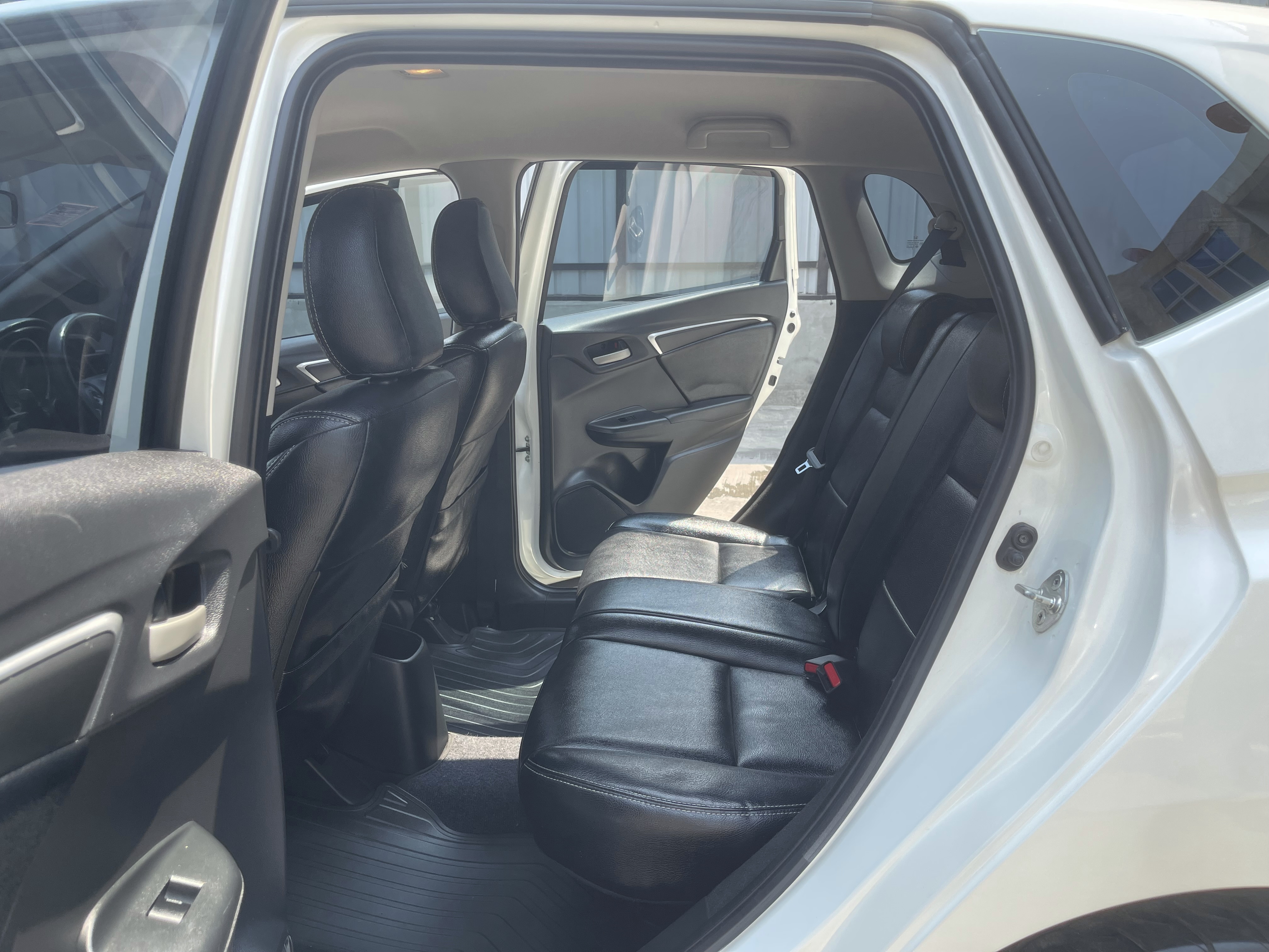 Honda Jazz 1.5 V+ At 2017 ขาวมุก