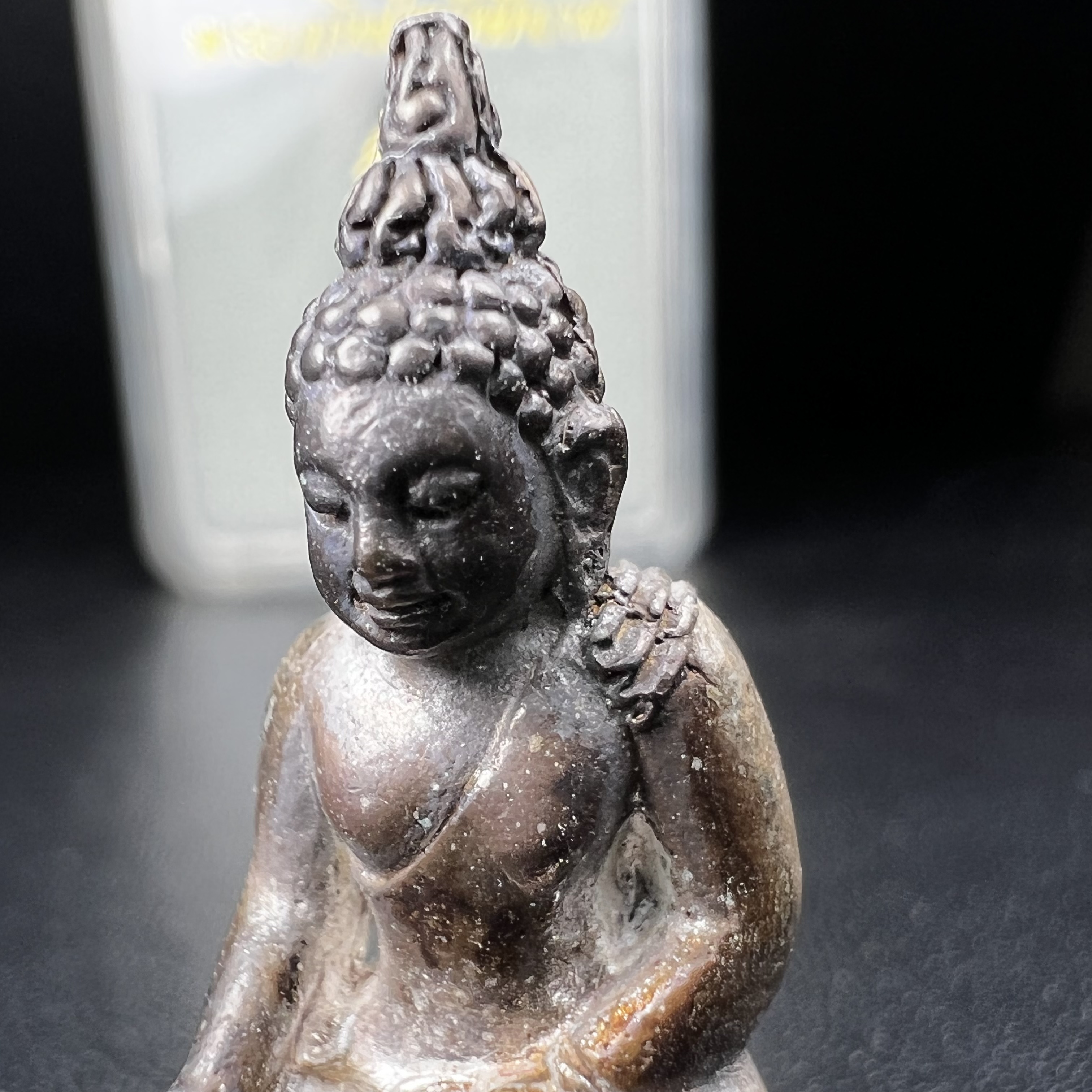 พระกริ่งไพรีพินาศ รุ่น ภปร. ราชวิทยาลัย ปี2535 เนื้อเงิน(สภาพผิวเดิมแบบนิยม เข้มขลังทรงอนุภาพ)(ตอกโค้ดพระนามย่อ ญสส ใต้เศวตรฉัตร และ พระปรมาภิไธยย่อ ภปร.)(1ใน2535องค์)