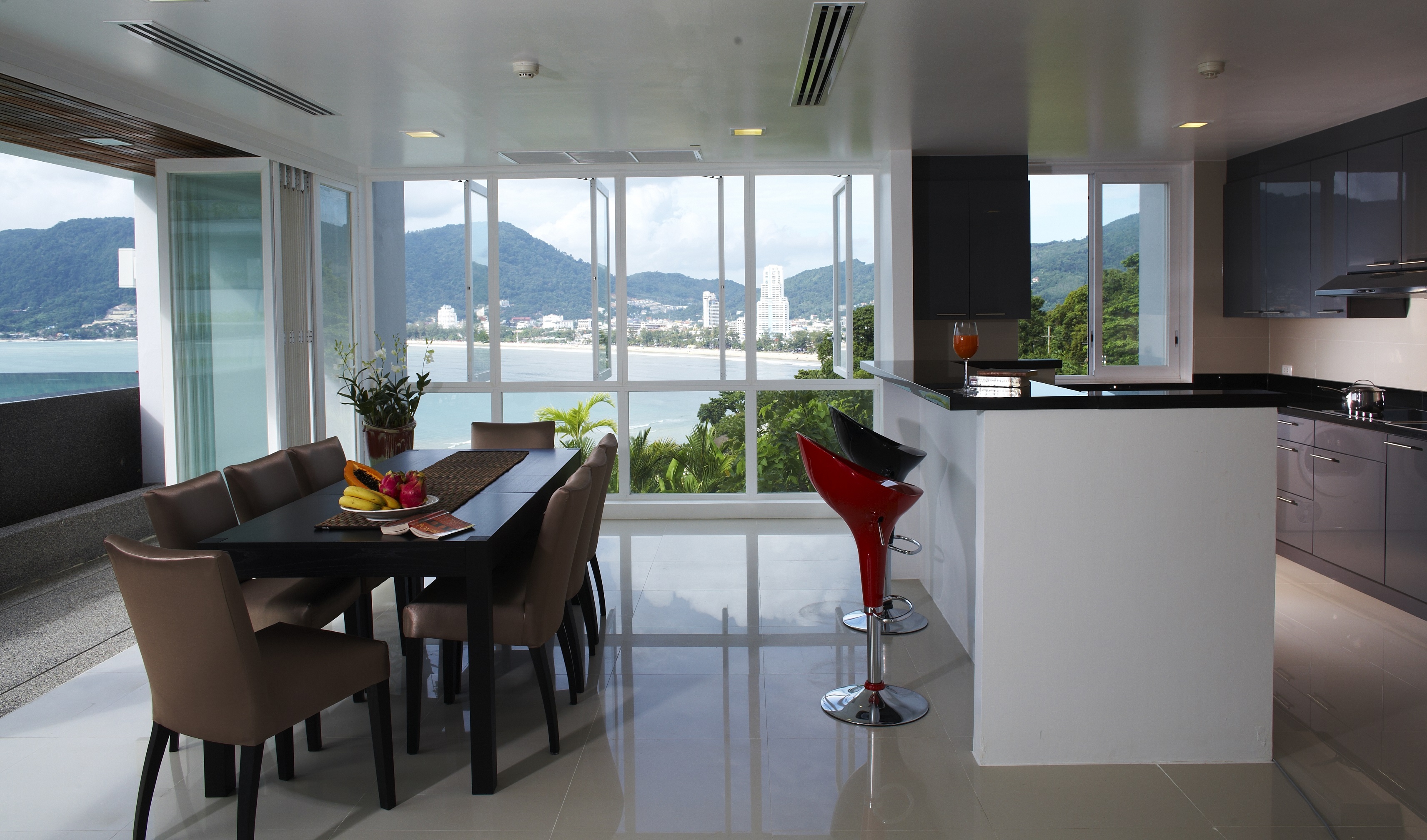 For Rent : Patong Seaview Villa, 4 bedrooms 5 bathrooms, Seaview
