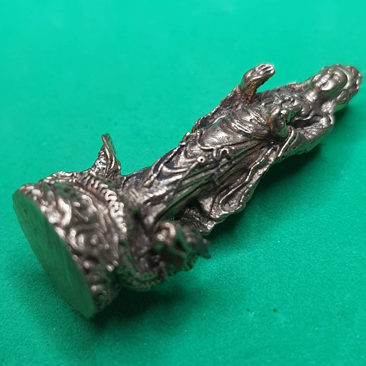 ของป้องกัน เจ้าแม่กวนอิมขี่มังกร เจ้าแม่กวนอิม กวนอิม เจ้าแม่กวนอิมทองเหลือง ของแท้