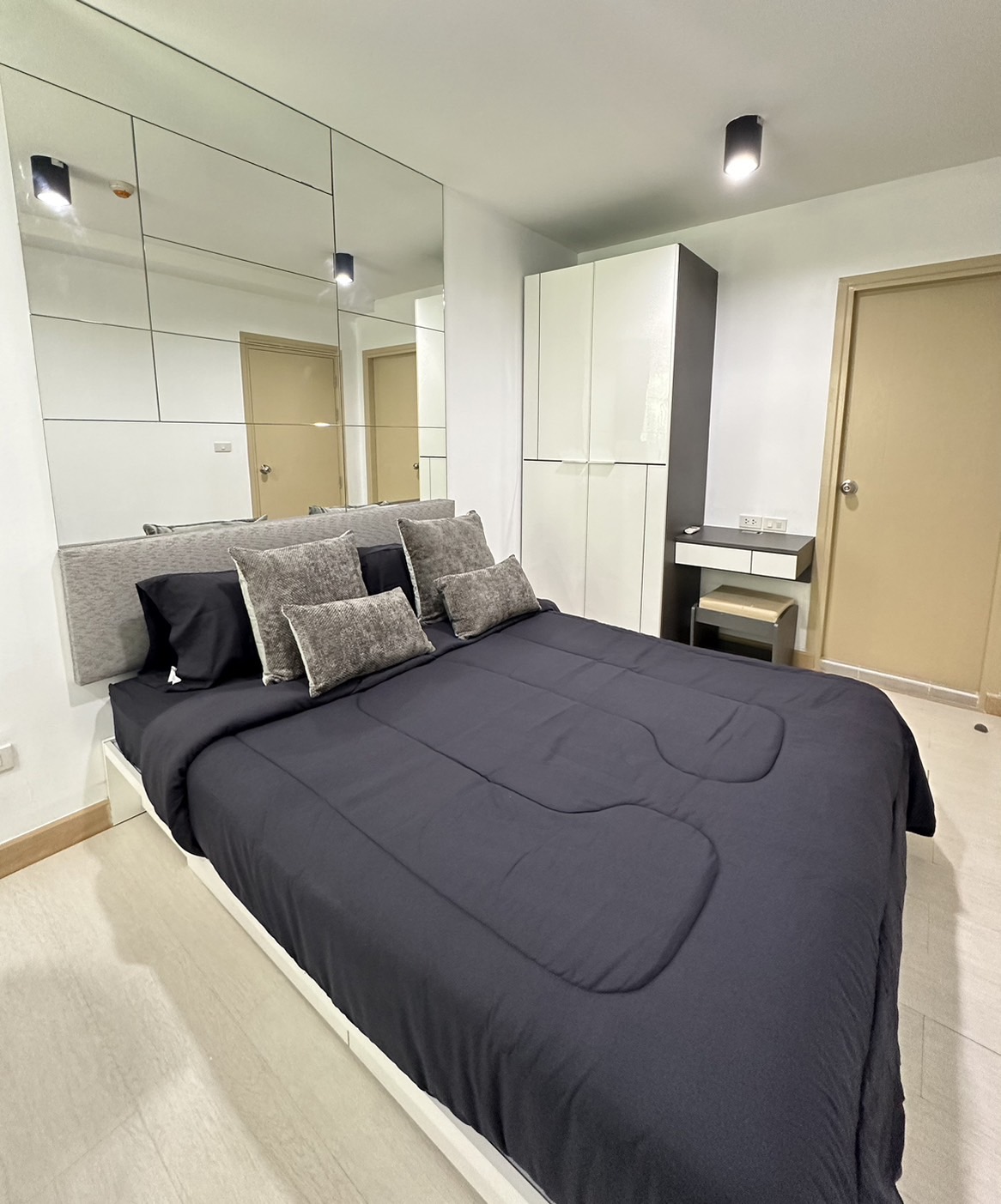 For Rent : Wichit, Zcape 3 Condominium, 1 bedroom 1 bathroom