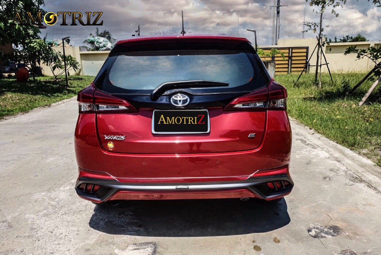 Toyota Yaris ATIV hatchback and sedan bodykits by Amotriz
