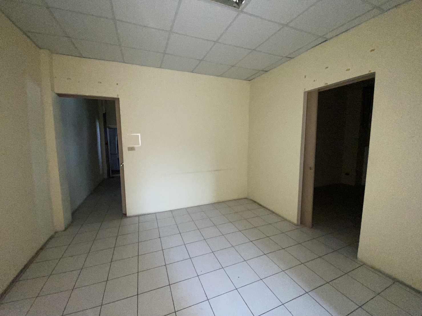 For Sales : Phuket Town, 4-story commercial building, 4 Rooms 4 Bathrooms