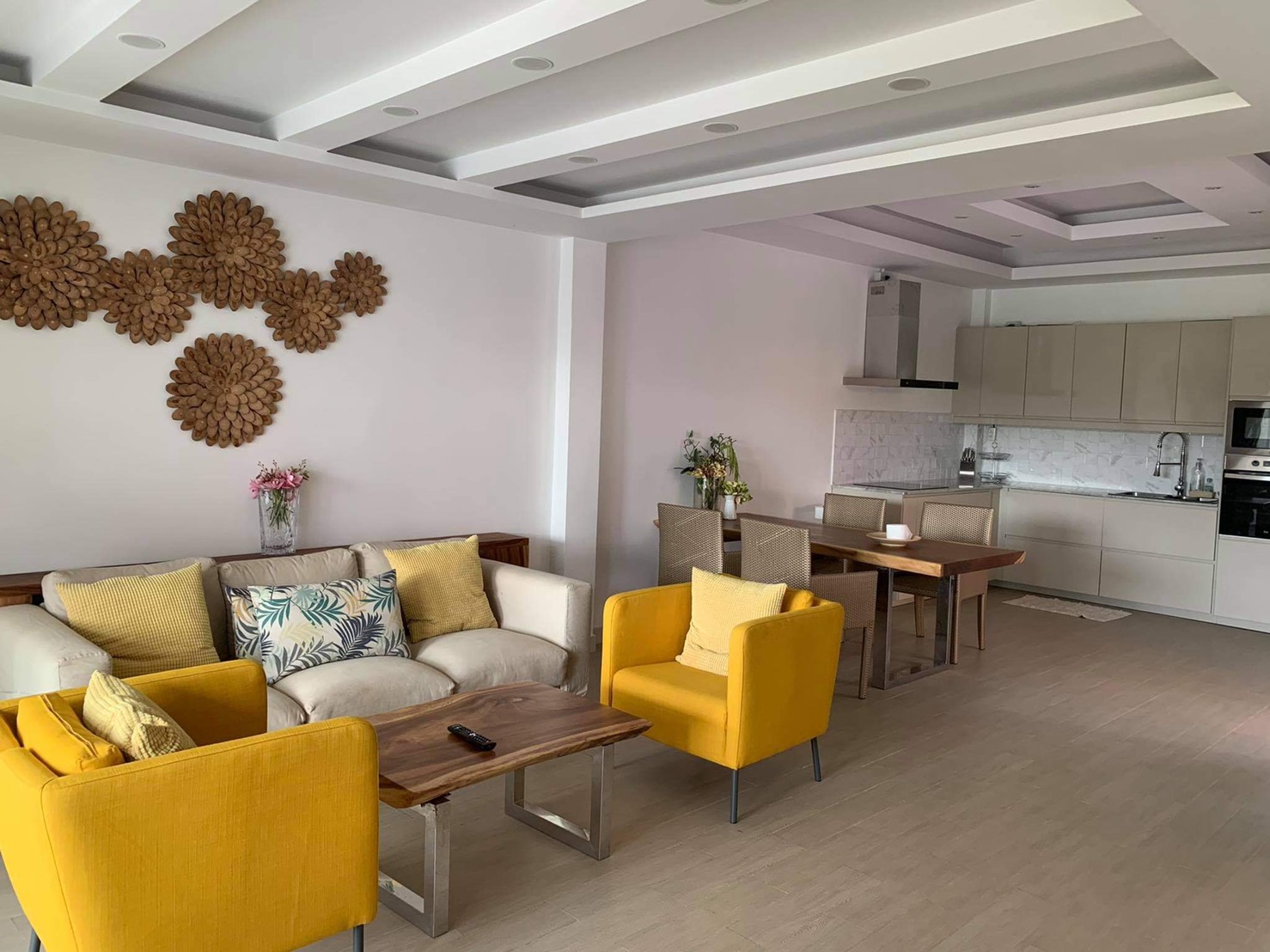 For Rent : Bangtao Private Pool Villa, 3 bedrooms 4 Bathrooms, Pool view.