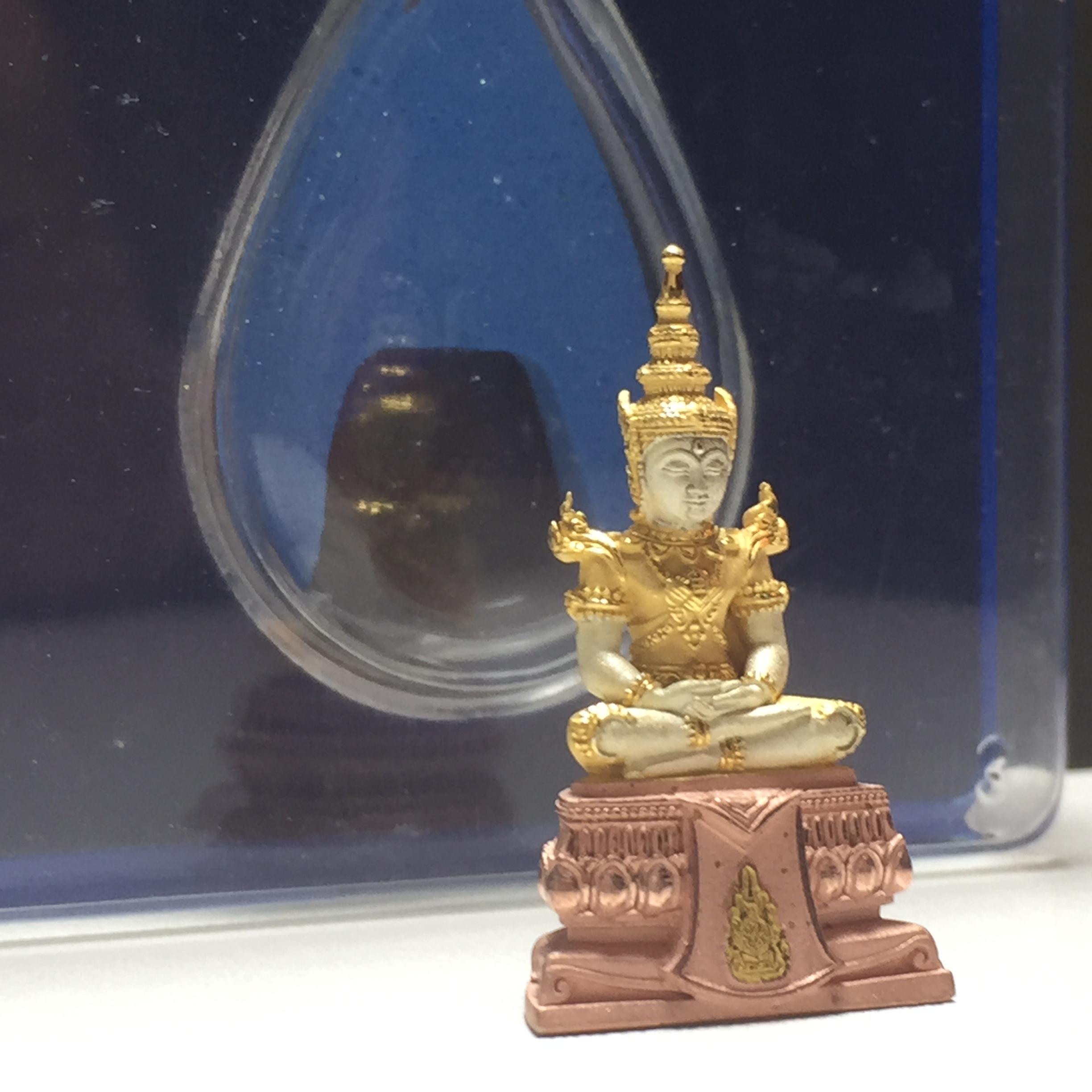 พระแก้วมรกต ฉลองสิริราชสมบัติครบ 60 ปี กรมสรรพสามิตรสร้าง พิธีใหญ่