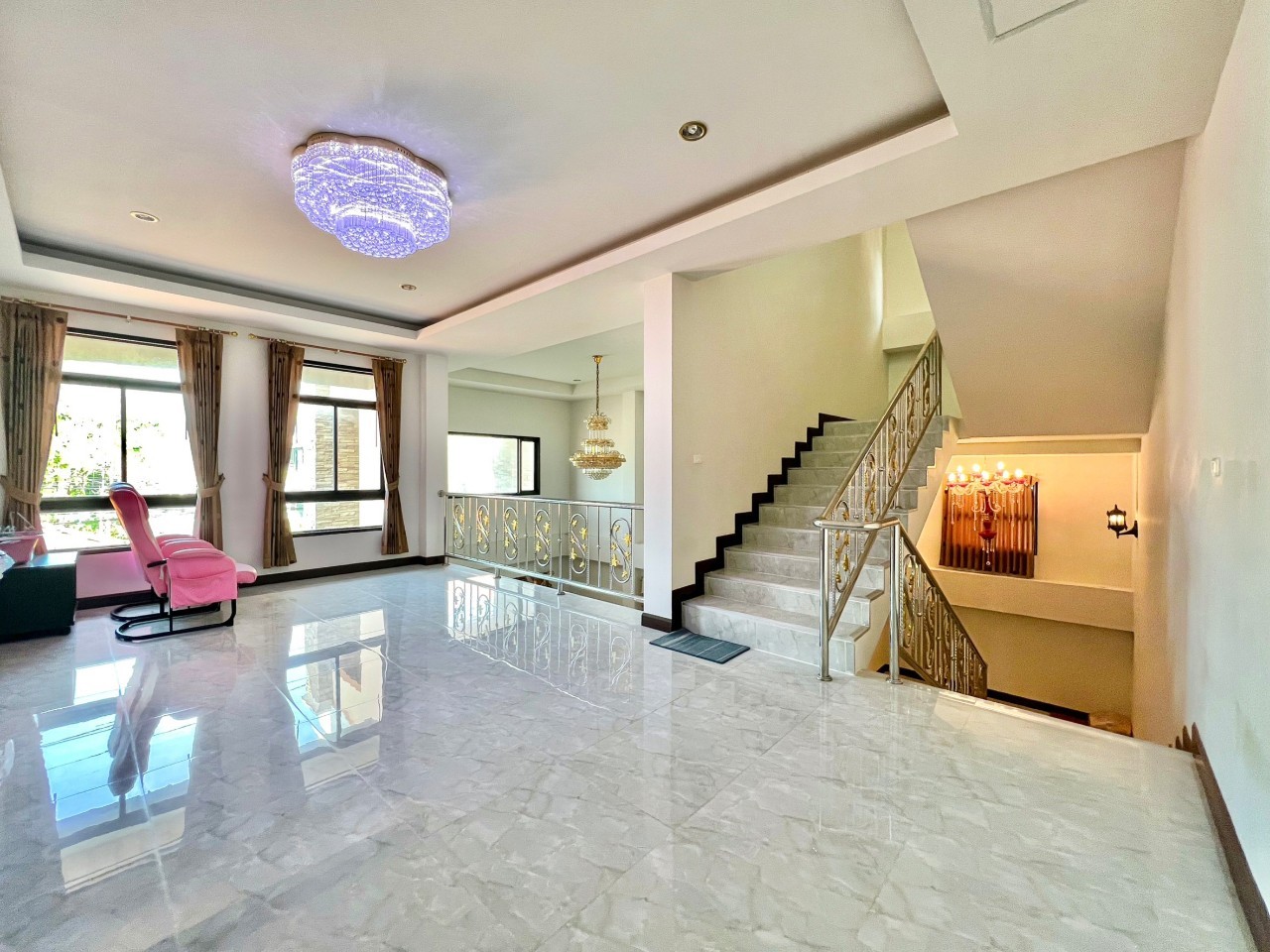 For Sale : Wichit, 3-Storey detached house, 7 Bedrooms 7 Bathrooms