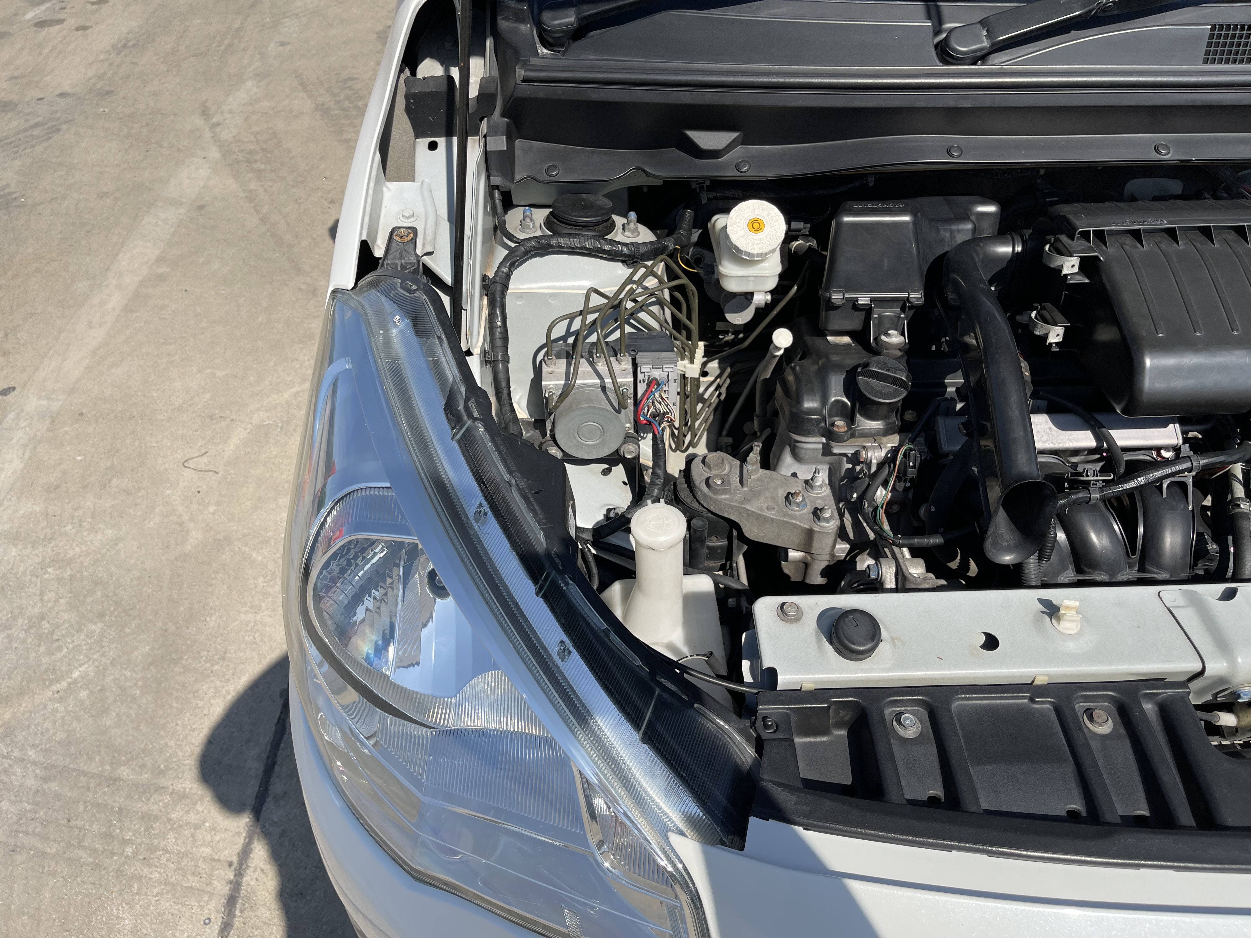 Mitsubishi Attrage 1.2 GLS Limited At 2014 ขาว