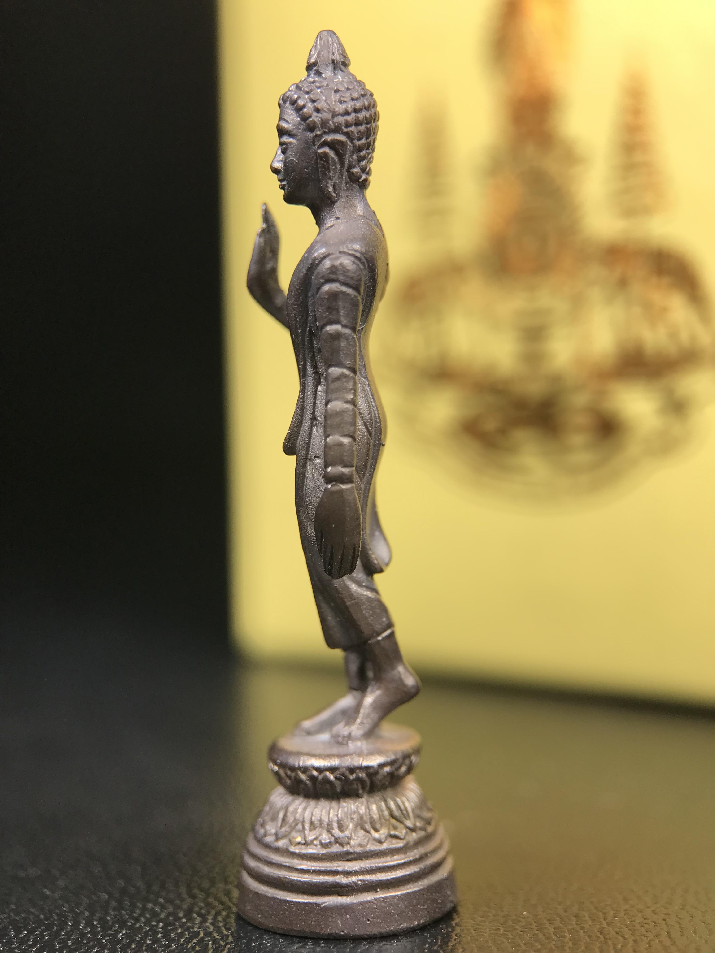 พระพุทธอภัยมงคลสมังคี วัดบวรนิเวศวิหาร ปี 2539 ลอยองค์เนื้อนวโลหะ สร้างเนื่องในมงคลโอกาสที่พระบาทสมเด็จพระเจ้าอยู่หัวรัชกาลที่ 9 ทรงครองสิริราชสมบัติครบ 50 ปี สมเด็จพระญาณสังวร สมเด็จพระสังฆราช เสด็จเป็นประธานในพิธีเททอง ณ วัดบวรนิเวศวิหาร(1 ใน 5000 องค์)