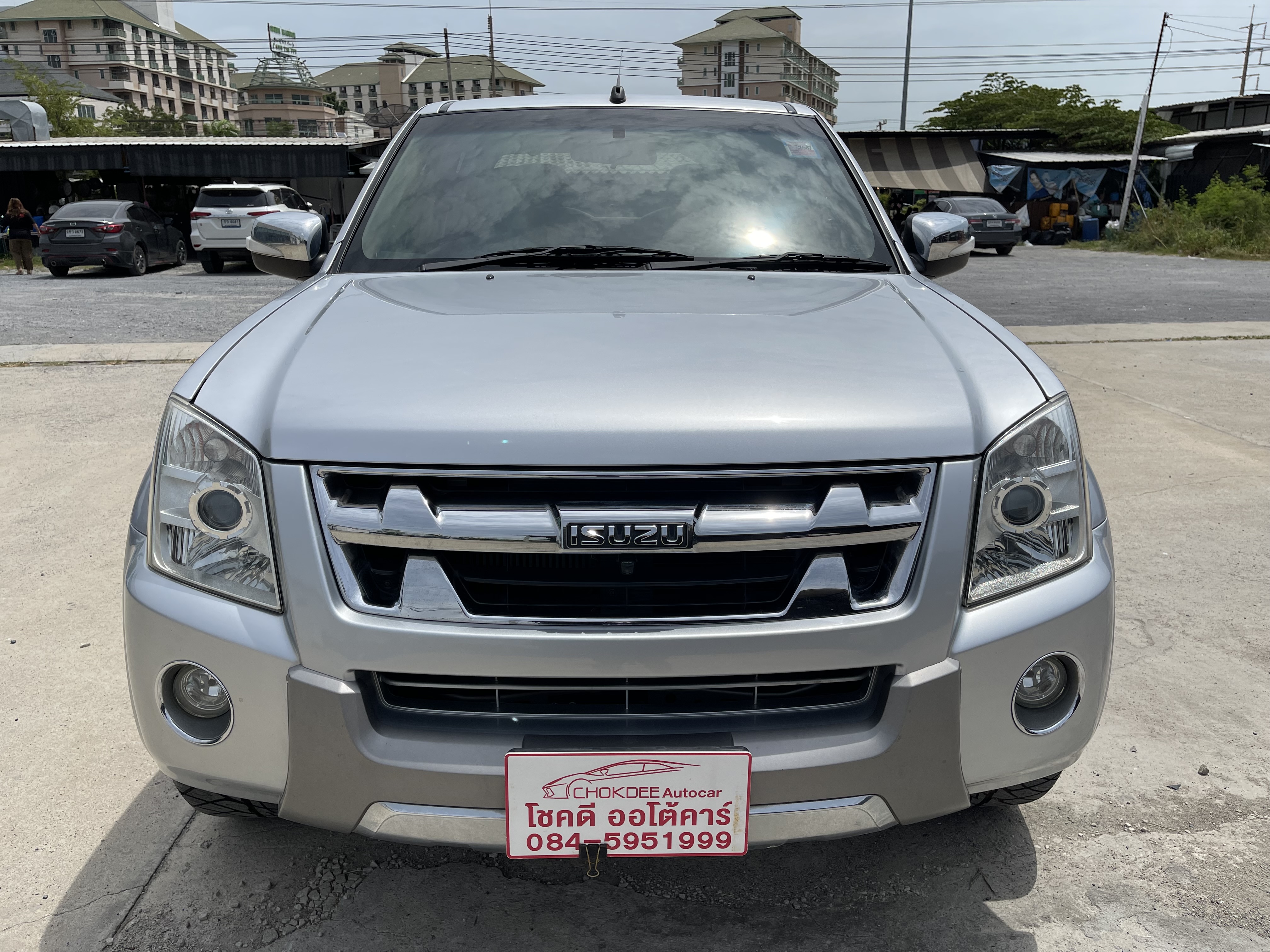 Isuzu Dmax 4ประตู Hilander 2.5 Abs 2011 เงิน