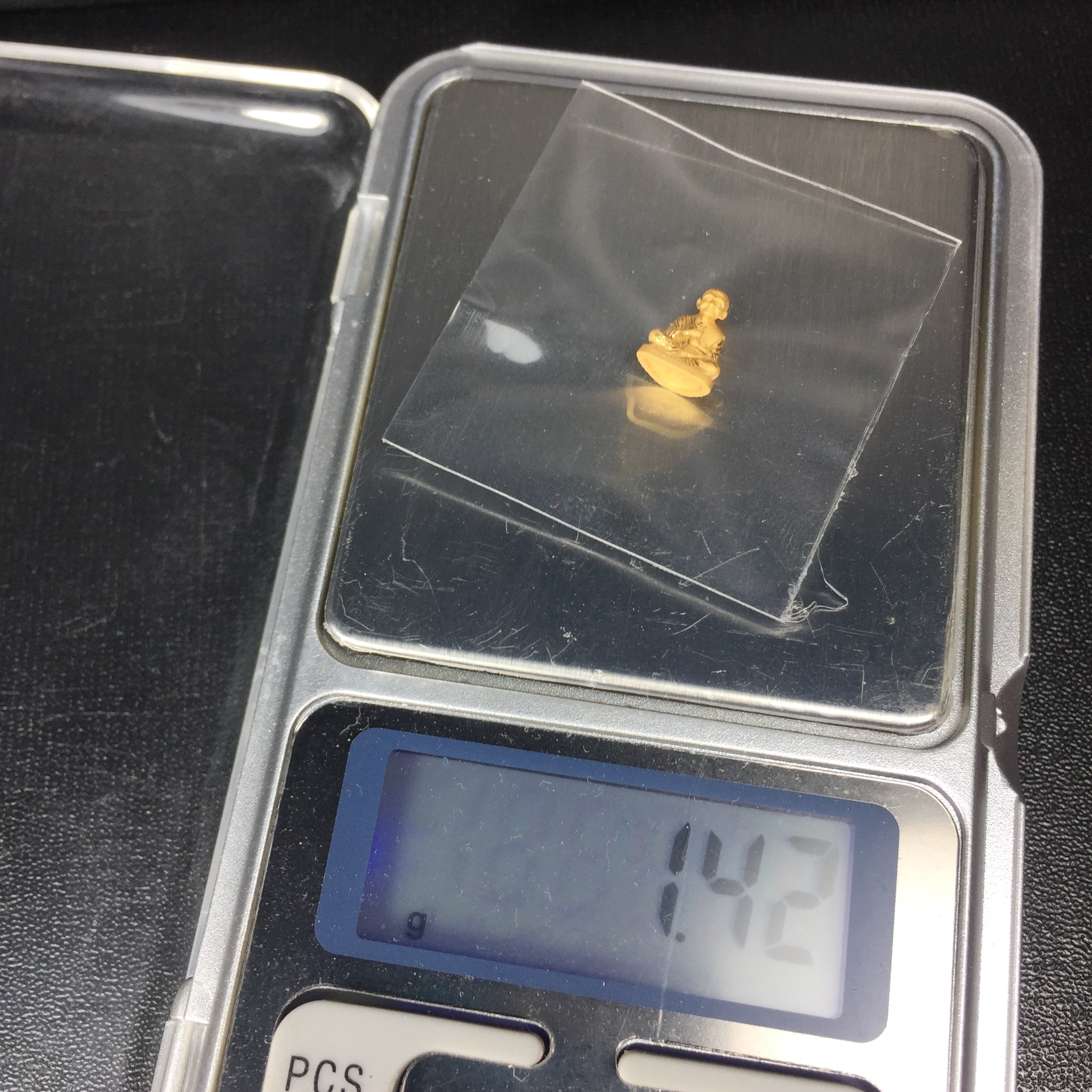 สมเด็จพระพุฒาจารย์โต พรหมรังสี(สมเด็จโต) รุ่นอุดมโชคโภคทรัพย์ ปี 2550 เนื้อทองคำ(สภาพ สวย ซีนซองเดิม กล่องบรรจุเดิมครบสมบูรณ์)