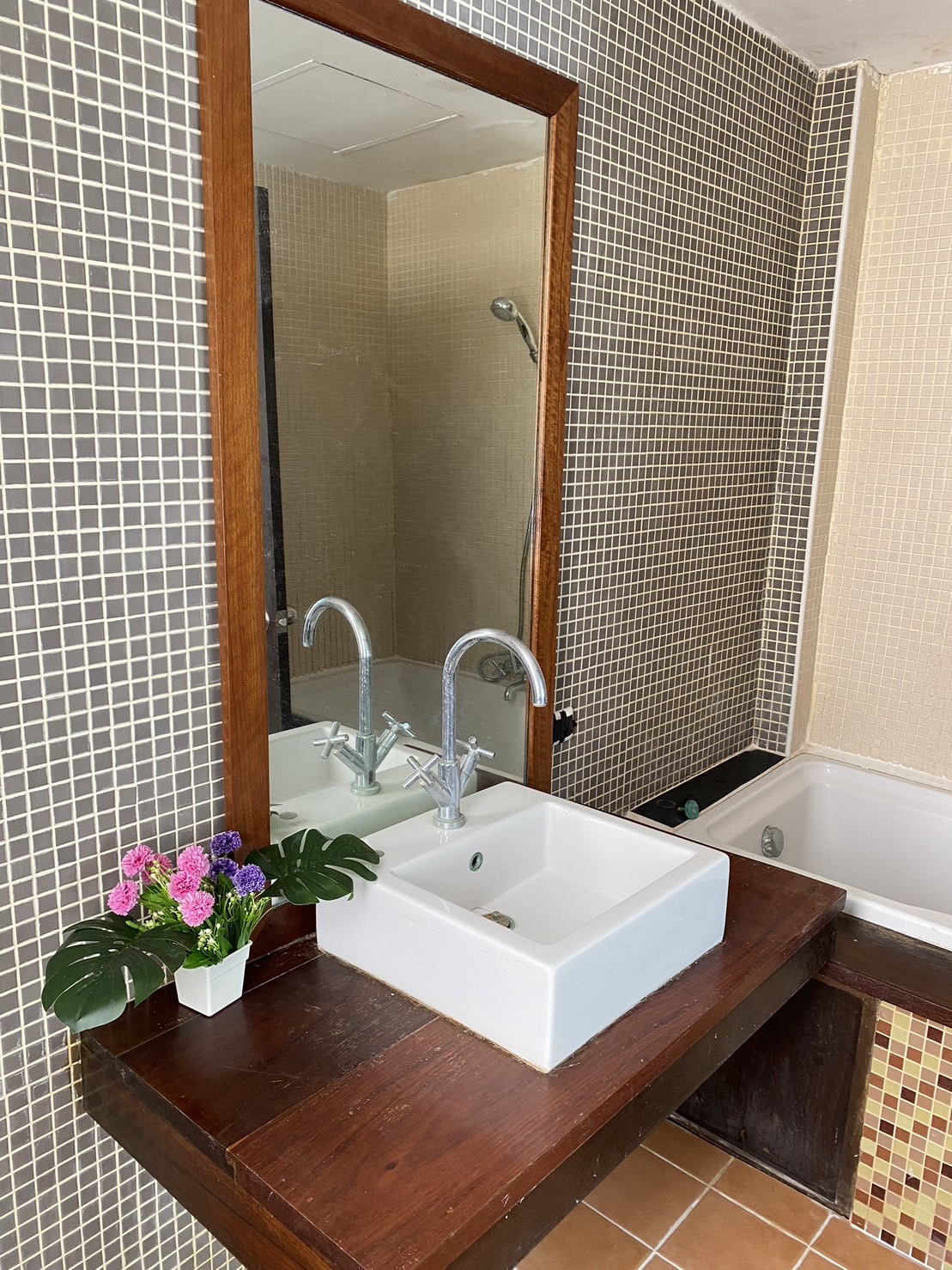 For Rent : Thalang, Private Pool Villa near Airport, 5 Bedrooms 4 Bathrooms