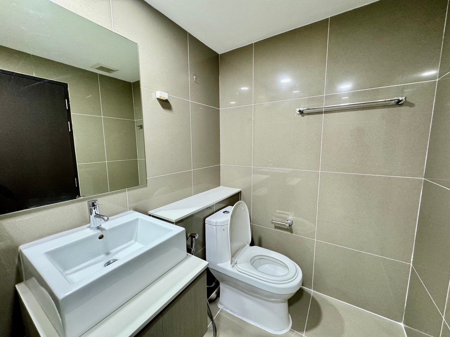 For Sales : Wichit, Condominium near Central Festival, 1 bedroom, 8th flr.