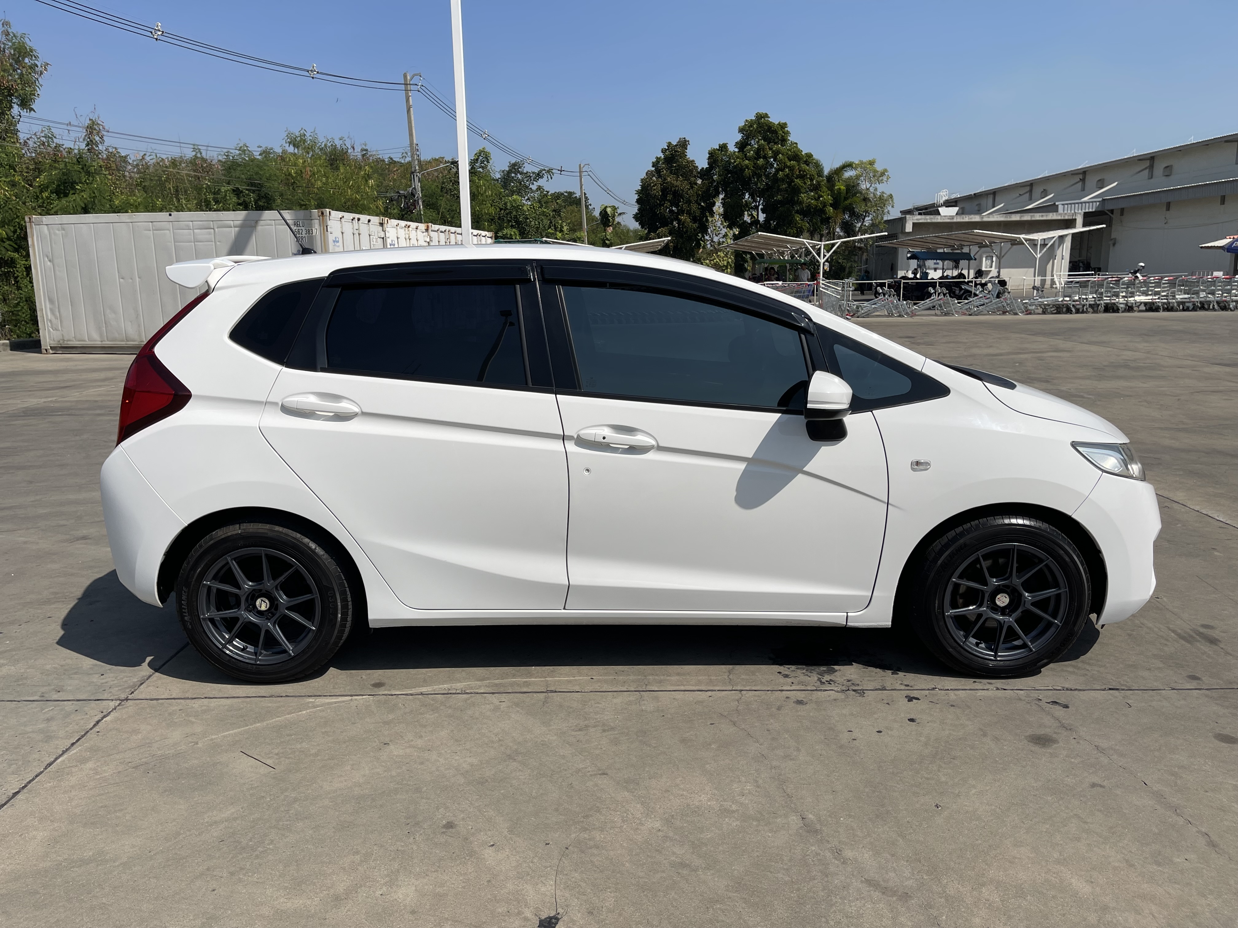 Honda Jazz 1.5 V+ At 2014 ขาว