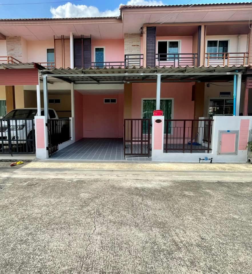 For Rent : Thalang, 2-Story Townhome, 4 Bedrooms, 2 Bathrooms