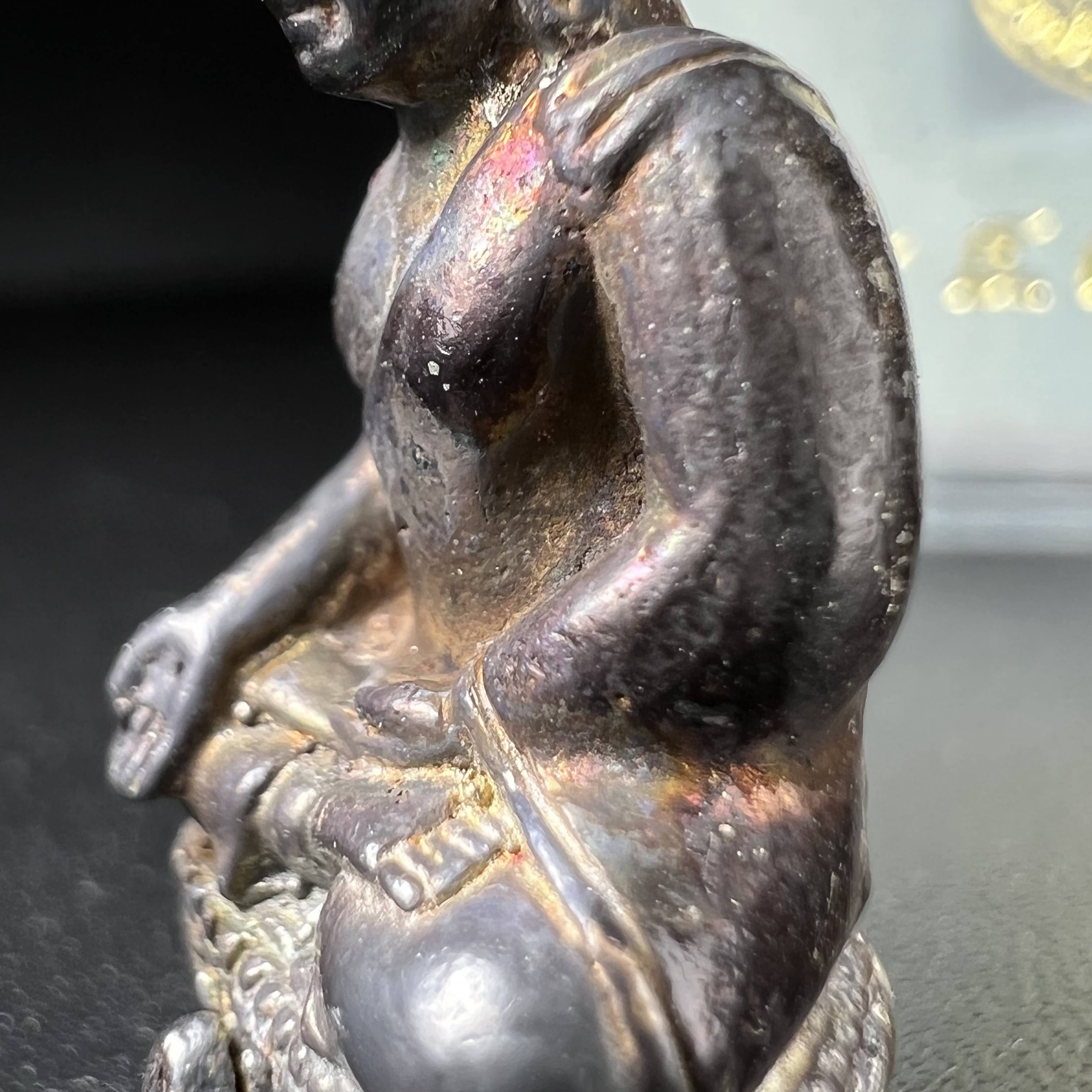 พระกริ่งไพรีพินาศ รุ่น ภปร. ราชวิทยาลัย ปี2535 เนื้อเงิน(สภาพผิวเดิมแบบนิยม เข้มขลังทรงอนุภาพ)(ตอกโค้ดพระนามย่อ ญสส ใต้เศวตรฉัตร และ พระปรมาภิไธยย่อ ภปร.)(1ใน2535องค์)