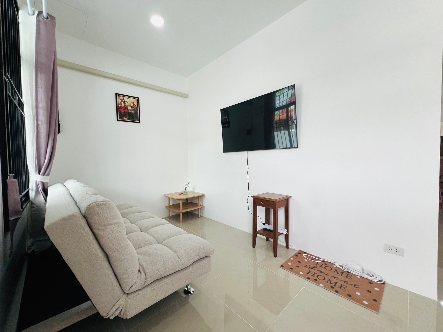 For Rent : Town home, One-story townhome, Sri Sunthon location, 2 bedrooms, 2 bathrooms