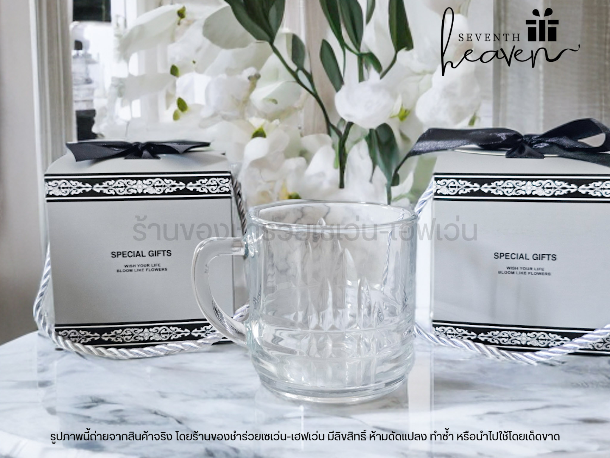 ของชำร่วยงานศพ แก้วกาแฟลายต้นกระบองเพชร ใส่กล่องมีหูหิ้วสีเทา ริบบิ้นสีดำ