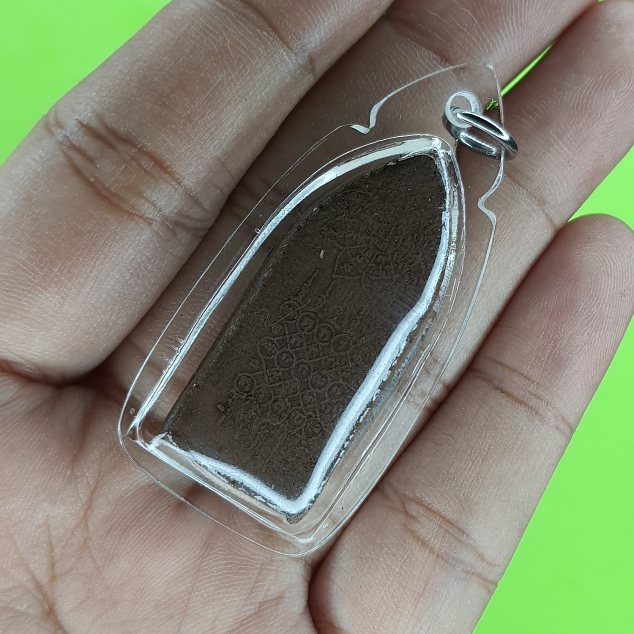 พระปางเปิดโลก รุ่น 9 มวลสารศักดิ์สิทธิ์ อัดกรอบพลาสติกกันน้ำ