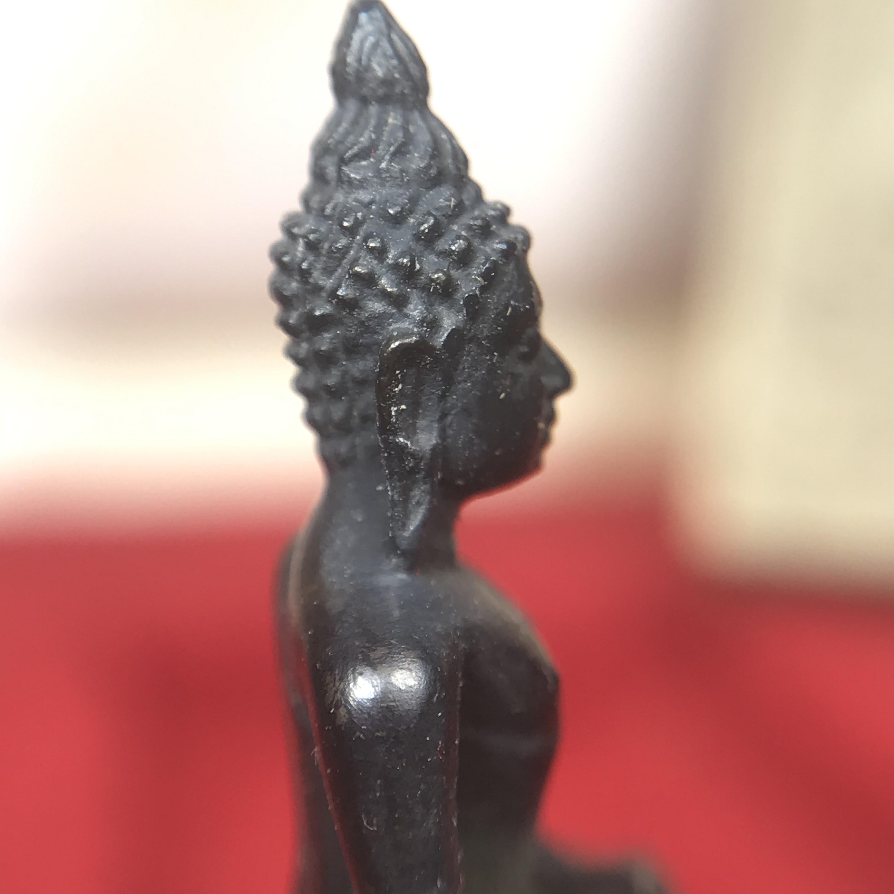 ชุดพระกริ่งไพรีพินาศ(รุ่นแรก สมเด็จพระญาณสังวร) เนื่องในพระบรมราชวโรกาสพระบาทสมเด็จพระเจ้าอยู่หัวรัชกาลที่9 เสด็จพระราชดำเนิน ในงานตัดลูกนิมิตสีมาอุโบสถ วัดเพชรวราราม จ.เพชรบูรณ์ ปี ๒๕๒๐ รุ่นเขาค้อ (ชุดกรรมการ ได้รับพระราชทาน พบเจอและหายากมากในปัจจุบัน)