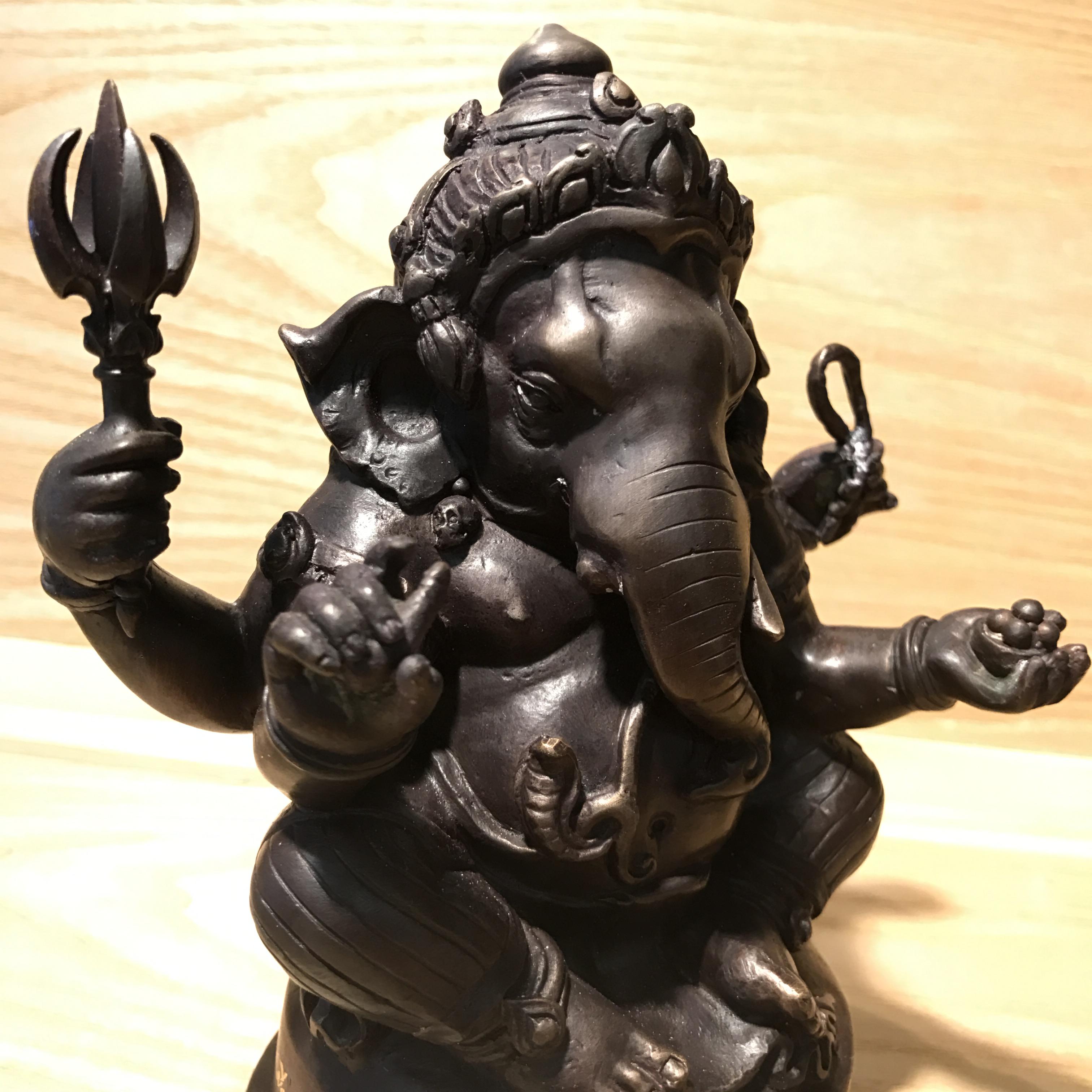 พระพิฆเนศ รุ่นครบรอบ100 ปี กรมศิลปากร ปี2556 ขนาดบูชา ปางบรมครู(องค์นั่ง)หน้าตัก 4 นิ้วครึ่ง No.2541