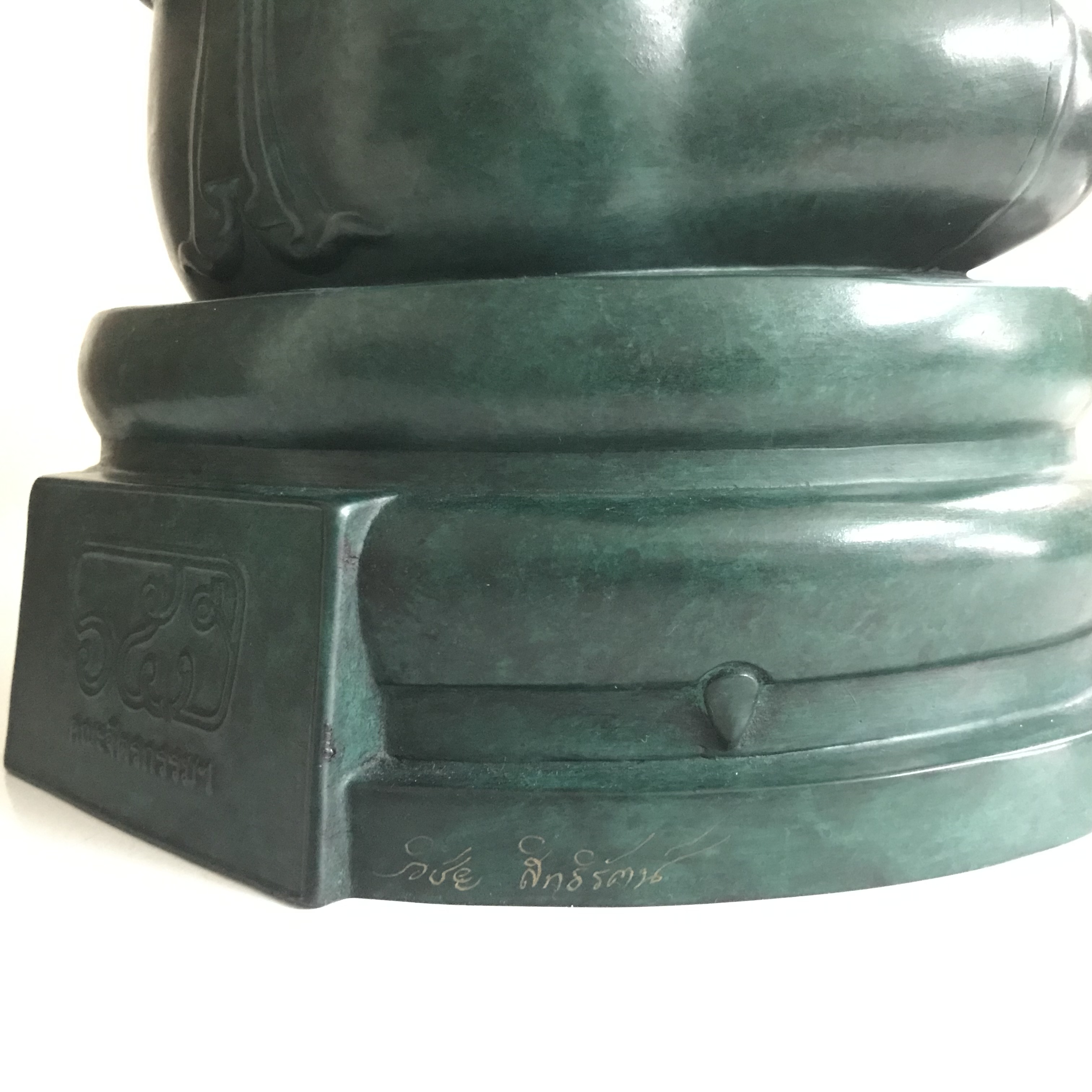 พระพิฆเนศวร 65 ปี คณะจิตรกรรม มหาวิทยาลัยศิลปากร ปี2551 ลอยองค์เนื้อสำริดขนาดหน้าตัก 9 นิ้ว(เนื้อสำริดเขียวพลาติน่า)