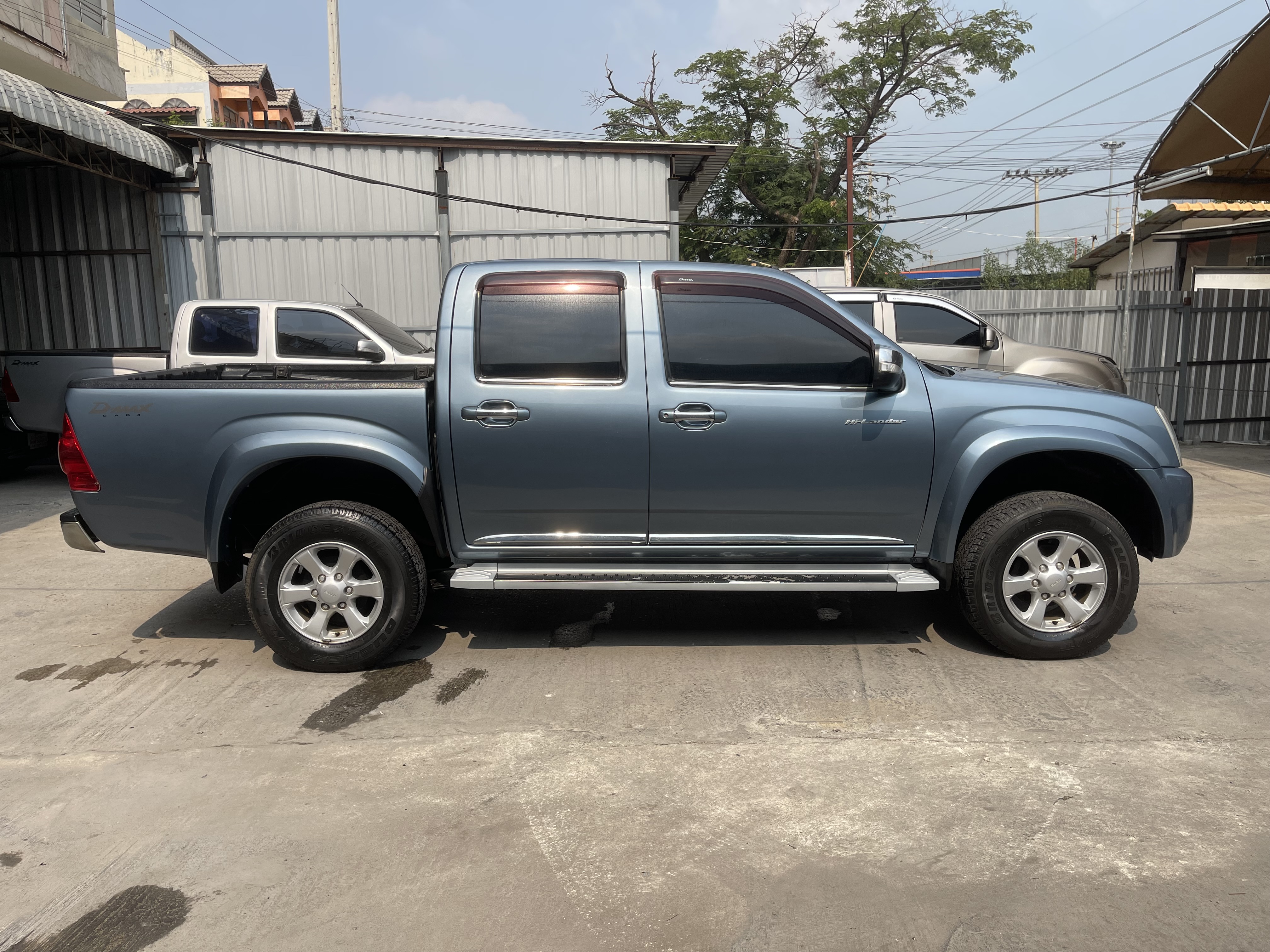 Isuzu Dmax 4ประตู Hilander 2.5 Abs 2011 เทา