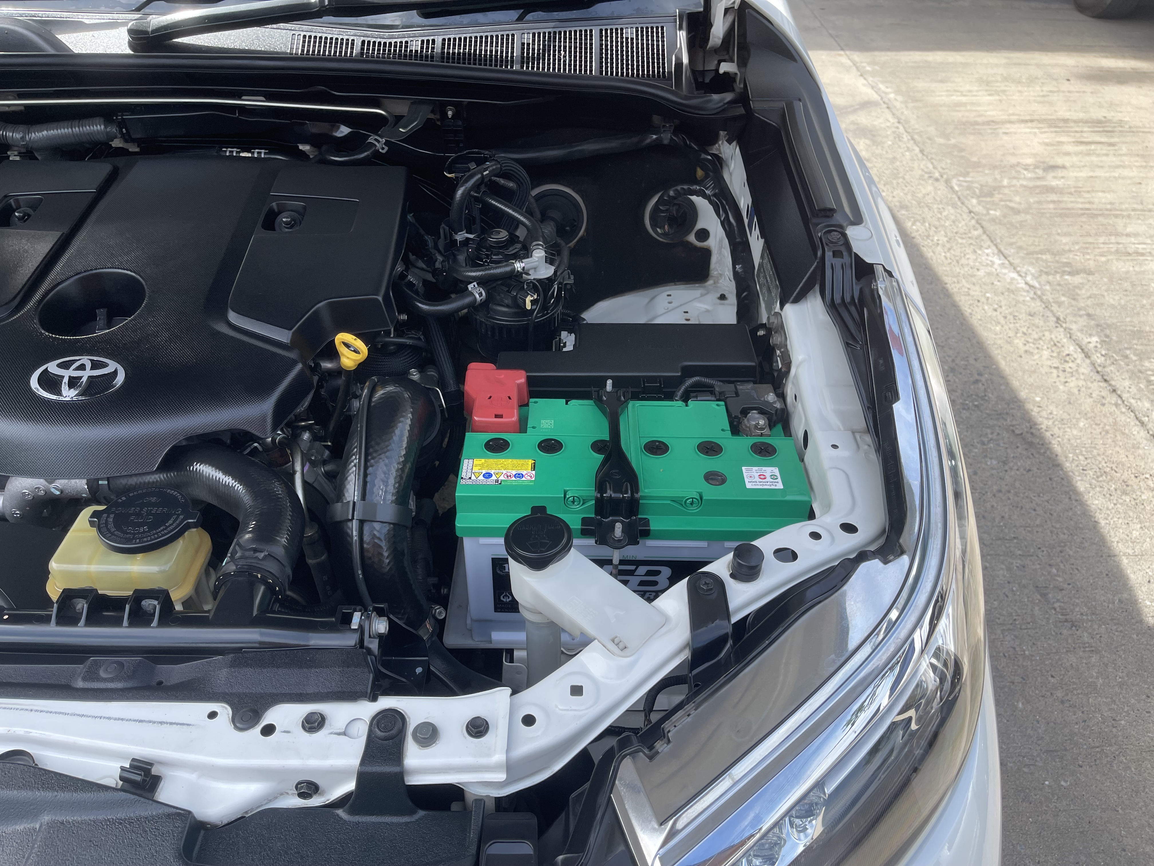 Toyota Fortuner 2.8 V 2WD At 2016 ขาวมุก