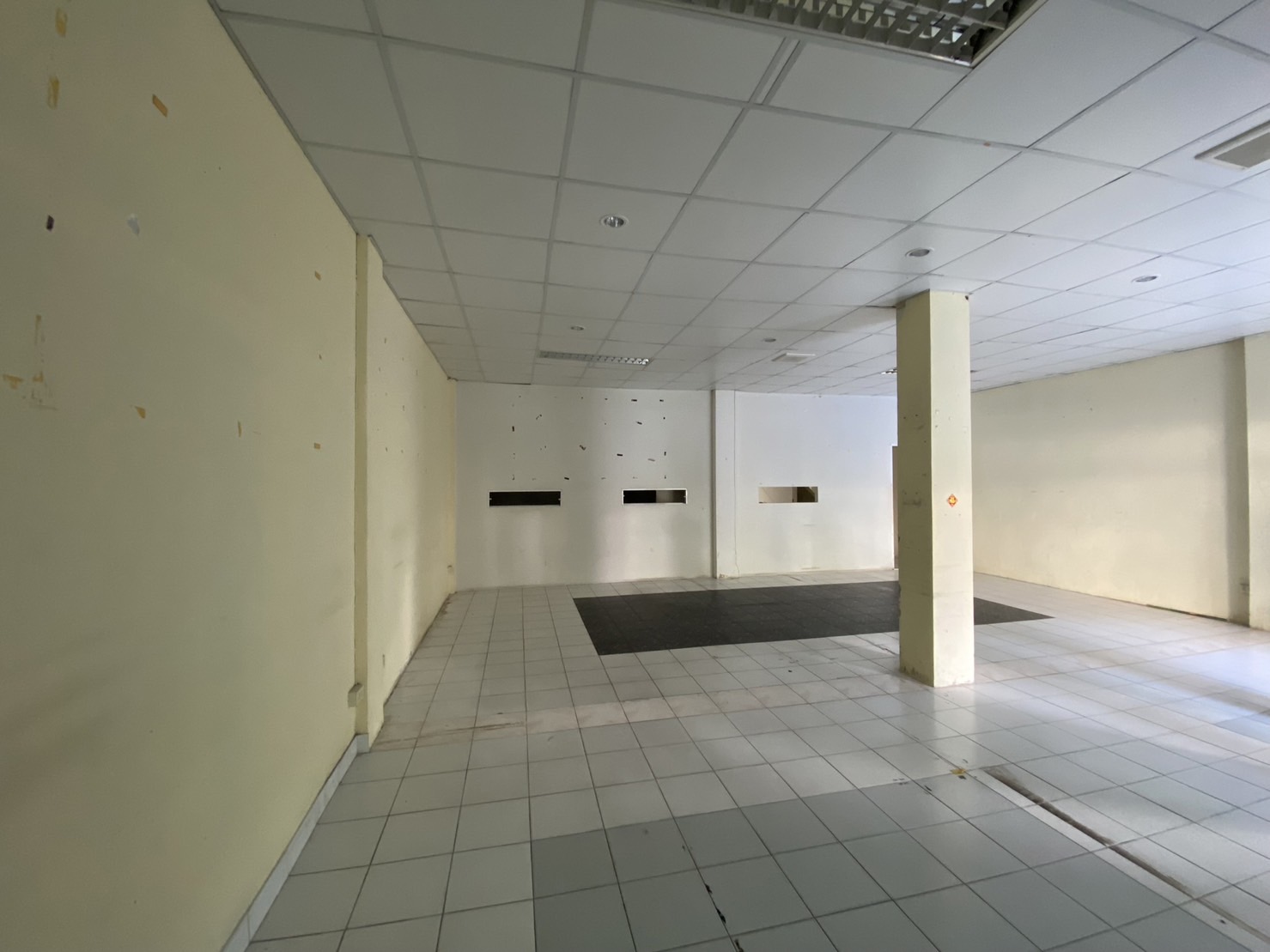 For Sales : Phuket Town, 4-story commercial building, 4 Rooms 4 Bathrooms