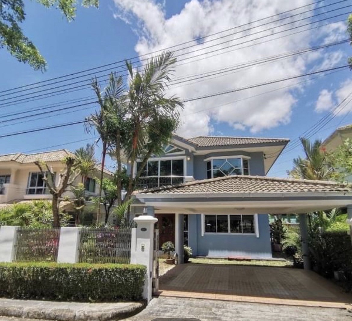 For Rent : Thalang, 2-story detached house modern design, 3 bedrooms 3 bathrooms