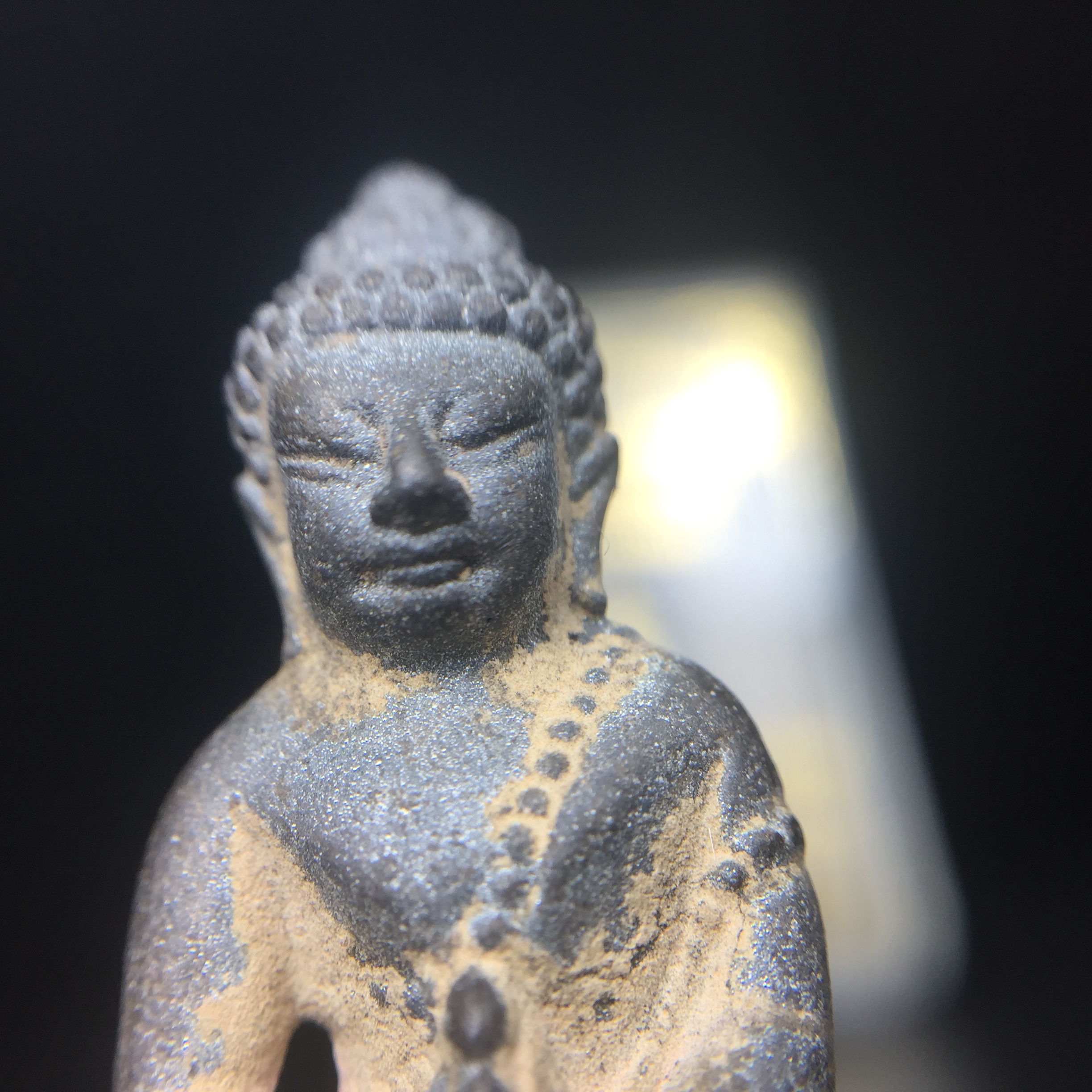 พระกริ่งชินบัญชรฉลองพระชันษา 100 ปี สมเด็จพระญาณสังวร วัดบวรนิเวศวิหาร ปี 2556 เนื้อนวโลหะผสมทองคำก้นทองแดง พิธีใหญ่ มวลสารเด่น นิยม(1 ใน 2556 องค์)