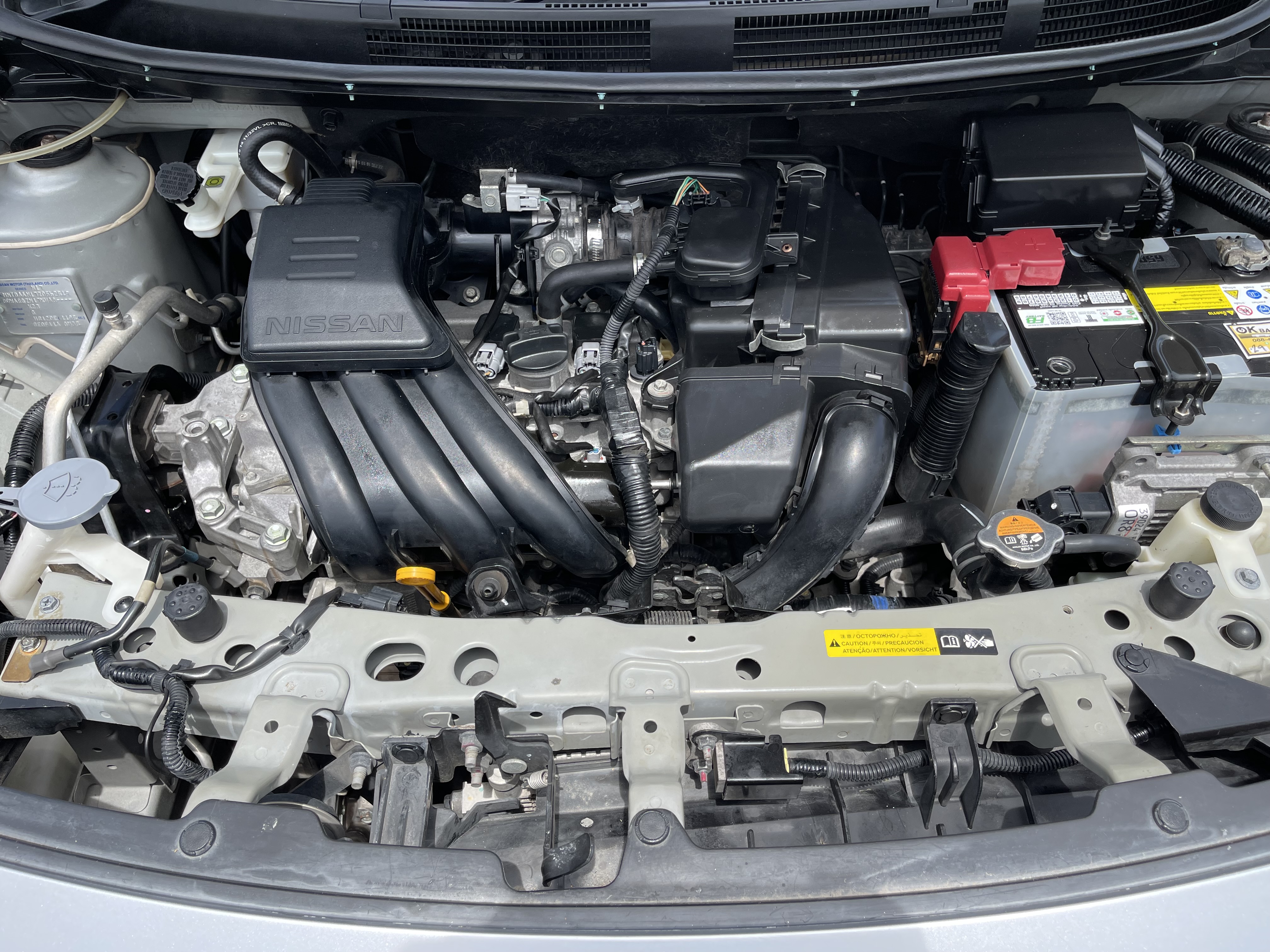 Nissan Almera 1.2 VL At 2015 เงิน