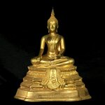 พระบูชาพระพุทธศิรมงคล ภปร. วัตถุมงคลคุ้มเกล้าปี2524 ของมูลนิธิคุ้มเกล้า โรงพยาบาลภูมิพลจัดสร้าง ขนาดหน้าตัก5นิ้ว(ในหลวงรัชกาลที่9 ทรงจุดไฟพระฤกษ์และเททอง พิธีใหญ่)ยอดนิยมหายาก