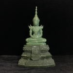 พระพุทธมหามณีรัตนปฏิมากร(พระแก้วมรกต) วัดพระศรีรัตนศาสดาราม สำนักพระราชวัง จัดสร้าง (บรรจุมวลสารใต้ฐาน)ฤดูร้อน ขนาดหน้าตัก 5นิ้ว แบบไม่ปิดทอง(หายาก)